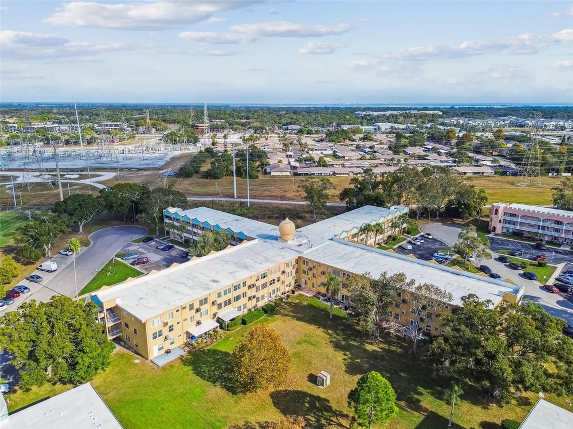 Property Slideshow image 39 of 73 | 2466 ecuadorian way apt 6, Clearwater, FL, 33763