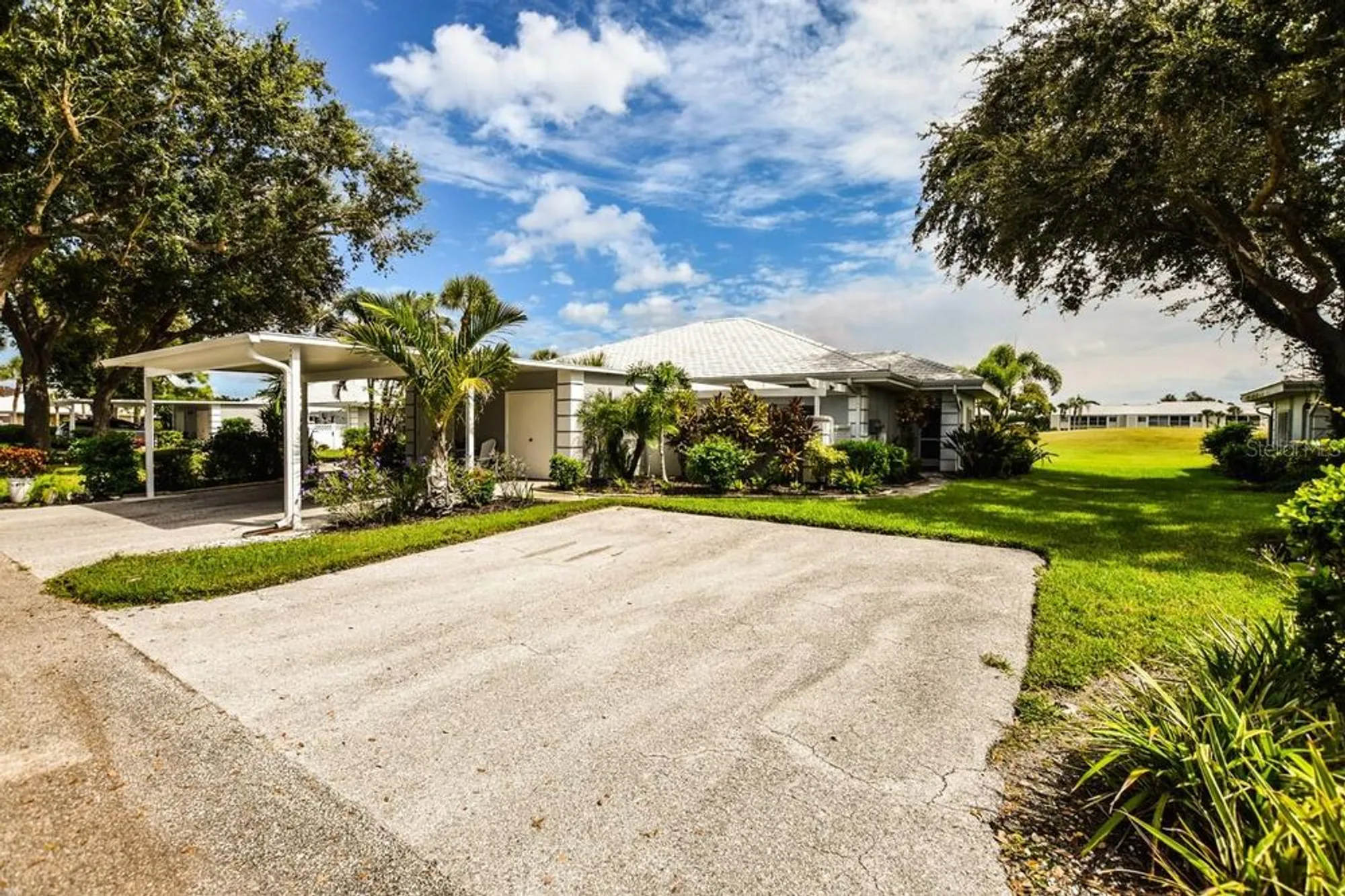 Property Slideshow image 42 of 63 | 208 cerromar way 26, Venice, FL, 34293