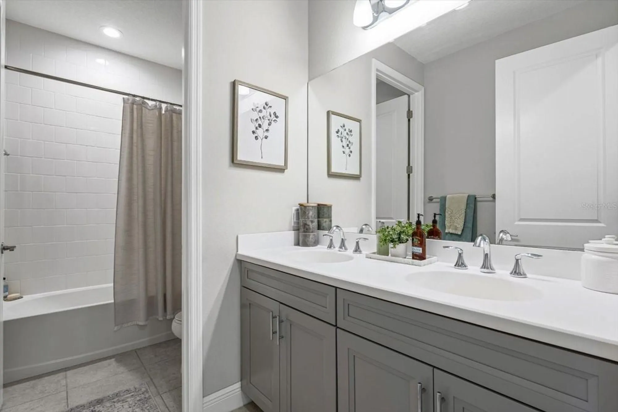 Property Slideshow image 29 of 50 | 13229 steinhatchee loop, Venice, FL, 34293