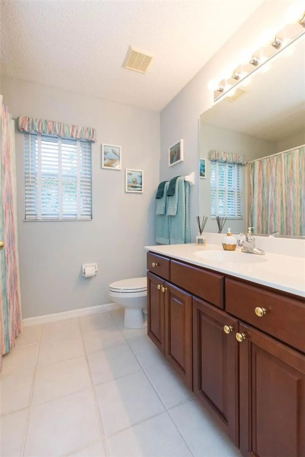 Property Slideshow image 35 of 72 | 951 villeroy greens dr, Sun City Center, FL, 33573