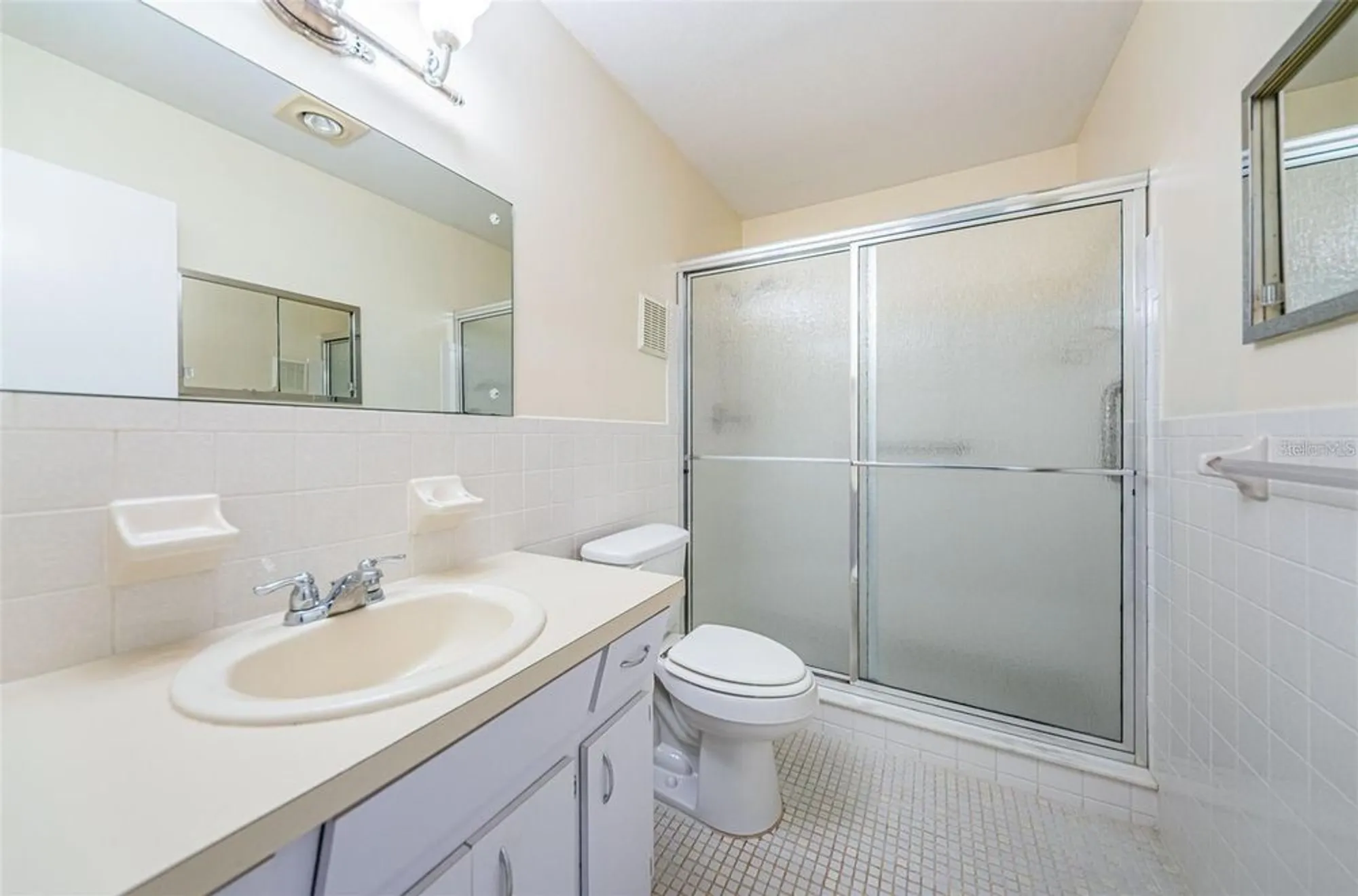 Property Slideshow image 16 of 52 | 2295 americus blvd 29, Clearwater, FL, 33763