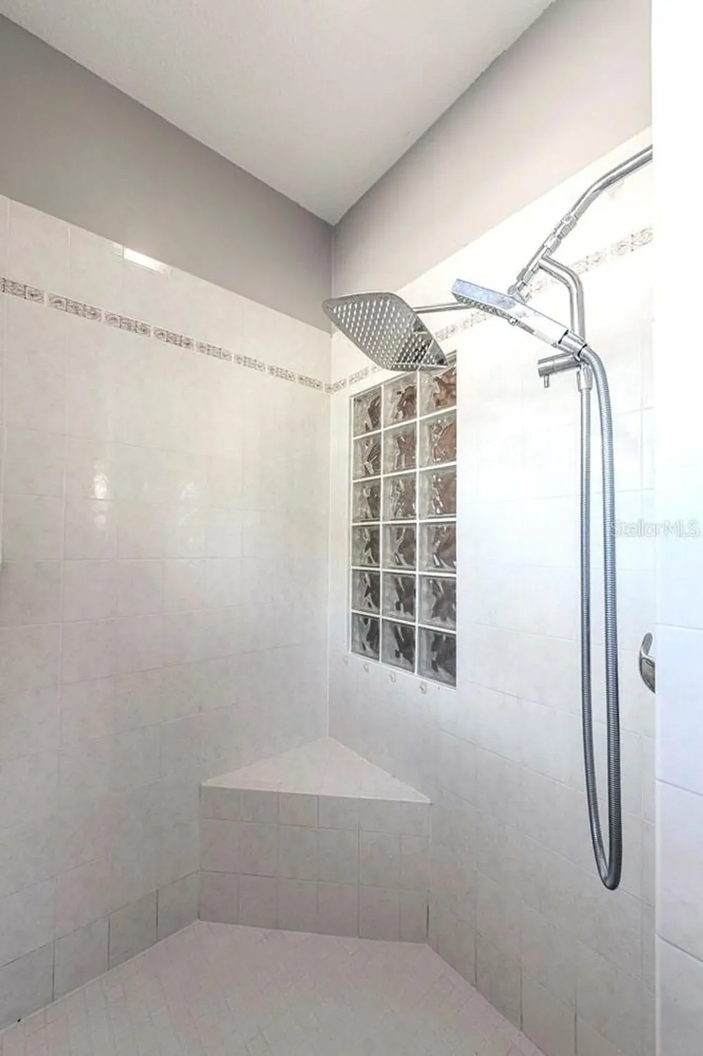 Property Slideshow image 32 of 64 | 5061 greenbriar trl, Mount Dora, FL, 32757