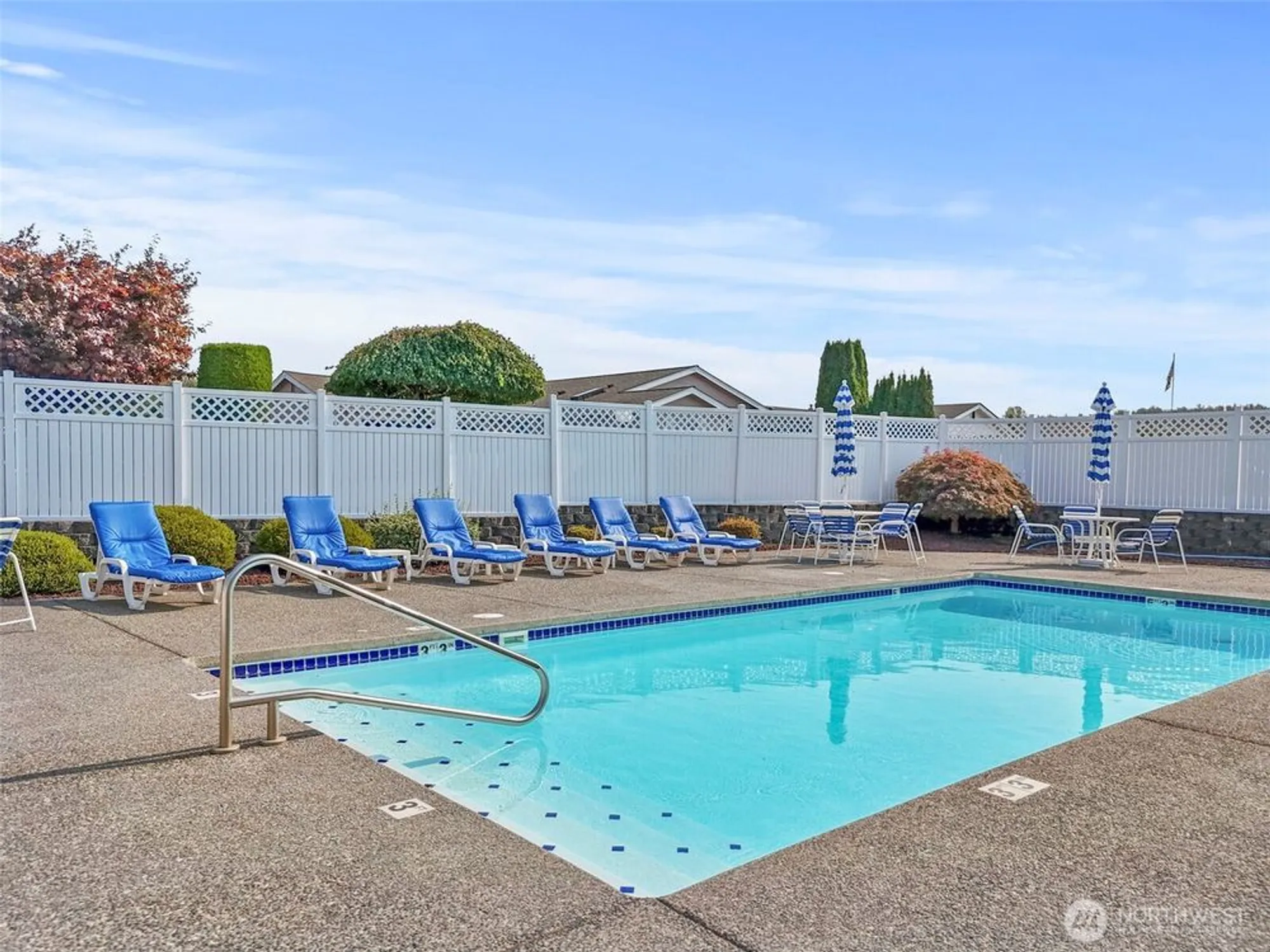 Property Slideshow image 31 of 38 | 103 hickory ave 35, Orting, WA, 98360