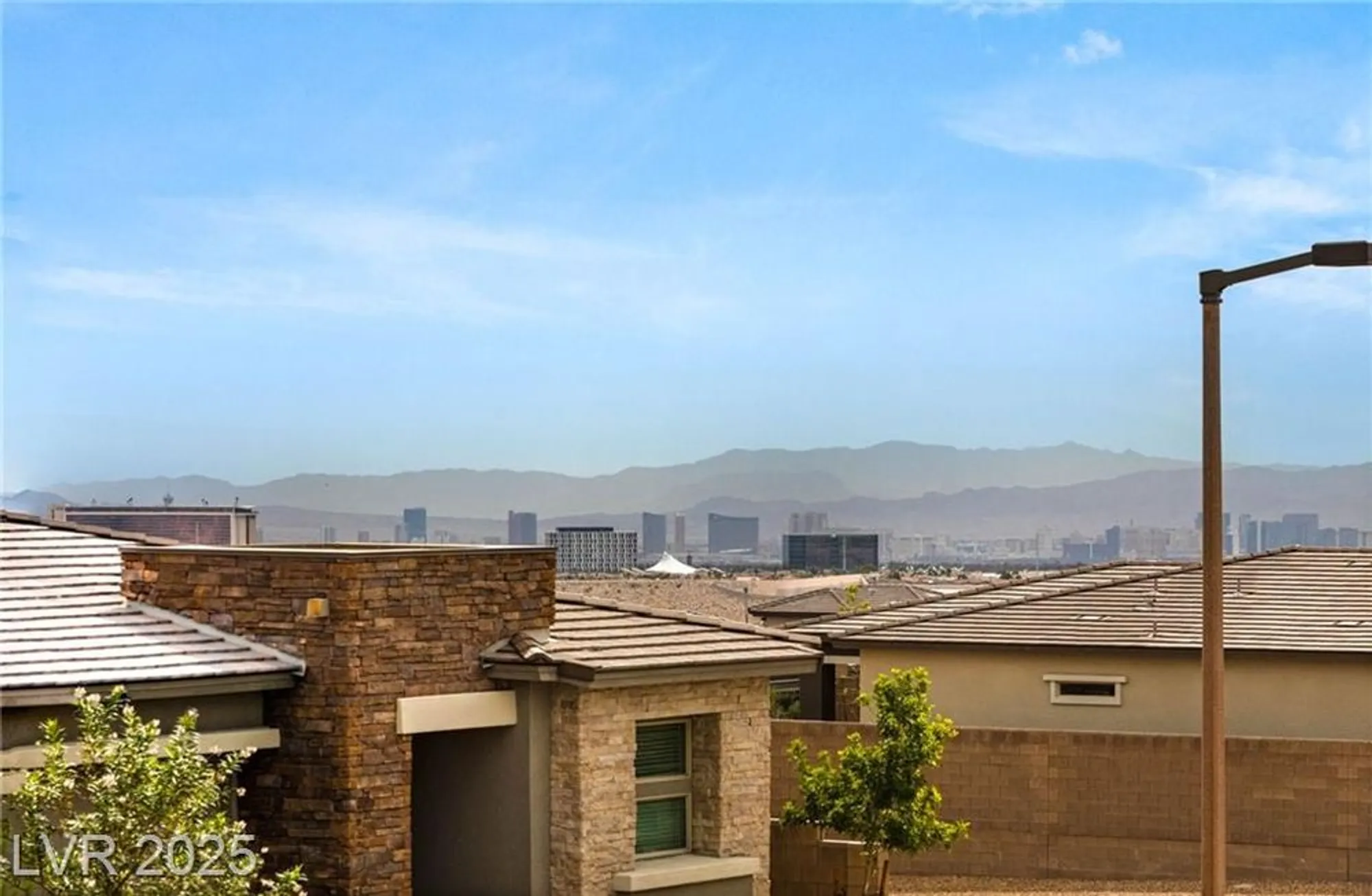 Property Slideshow image 4 of 33 | 912 calluna hills ln, Las Vegas, NV, 89138