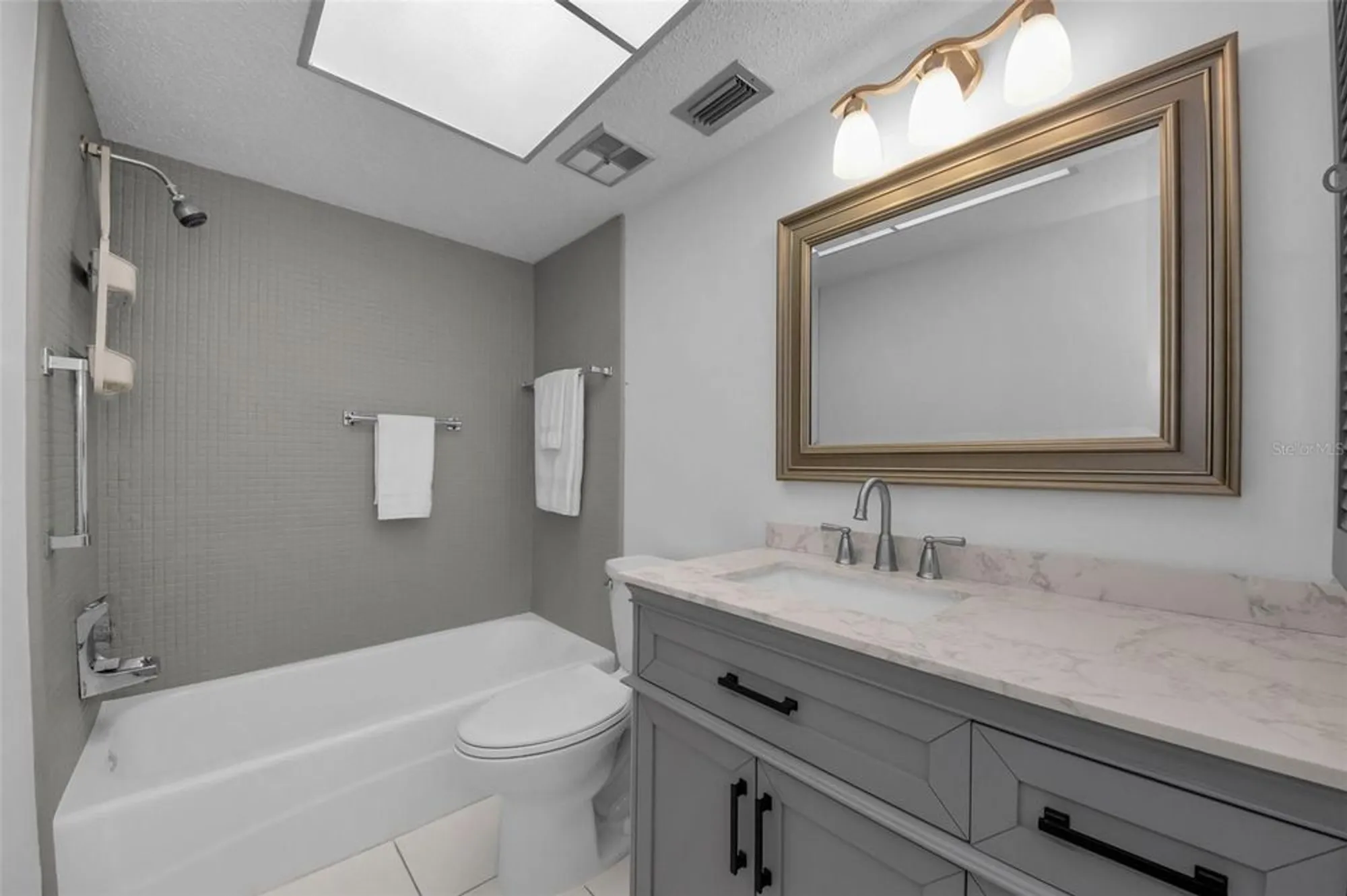 Property Slideshow image 7 of 57 | 1701 pinehurst rd 4f, Dunedin, FL, 34698