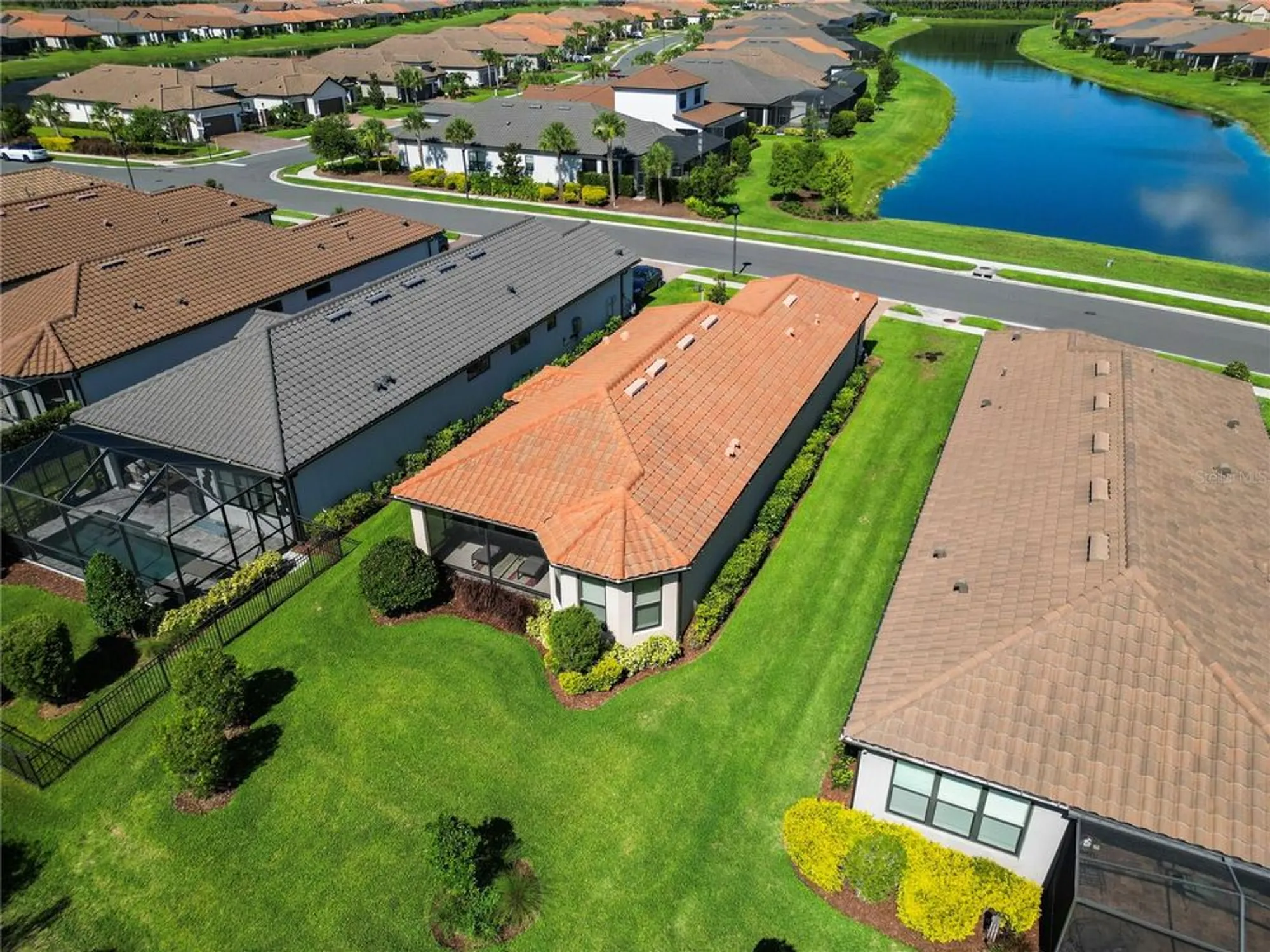 Property Slideshow image 39 of 49 | 3312 francoa dr, Odessa, FL, 33556