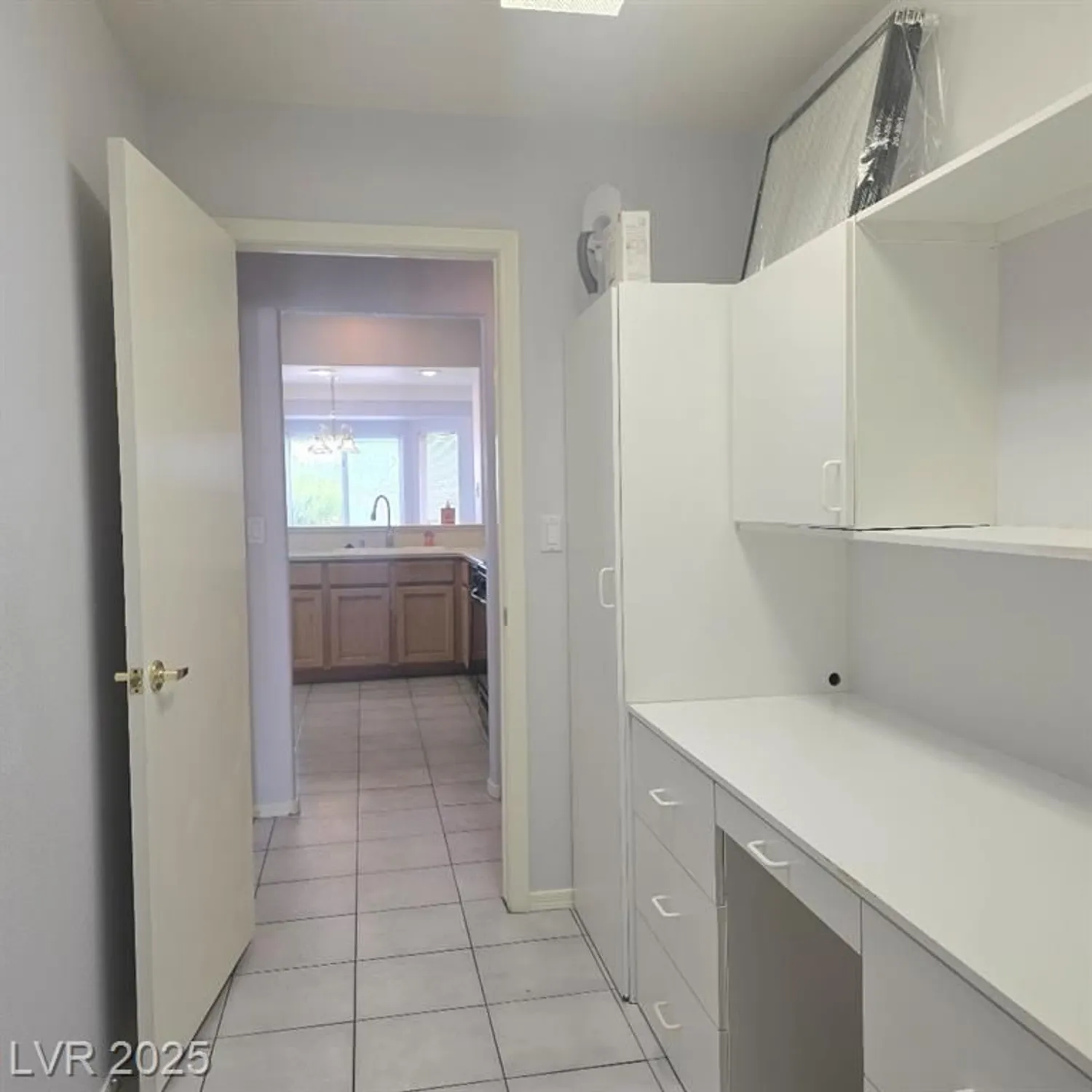 Property Slideshow image 20 of 38 | 10713 paradise point dr, Las Vegas, NV, 89134