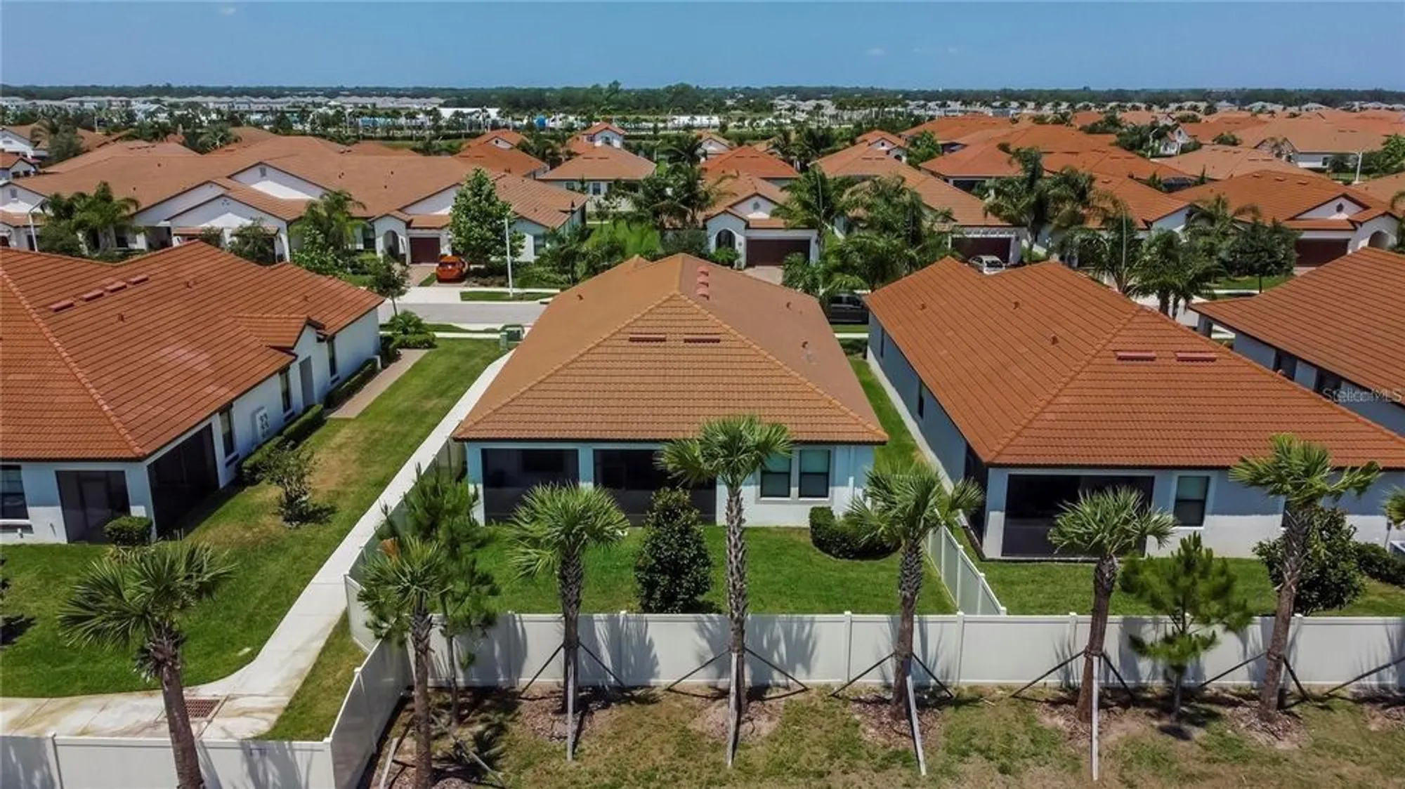 Property Slideshow image 40 of 49 | 16840 whisper elm st, Wimauma, FL, 33598