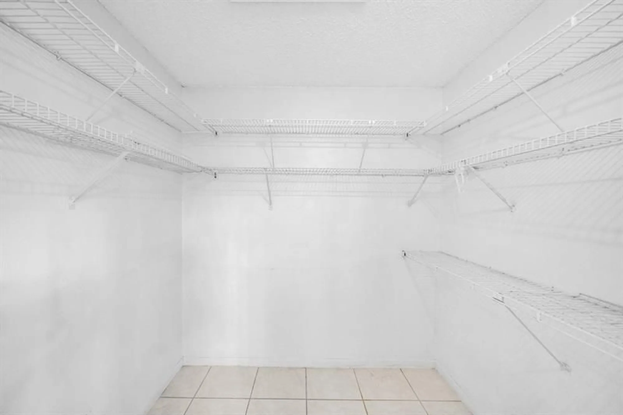 Property Slideshow image 20 of 30 | 9933 n belfort cir 201, Tamarac, FL, 33321