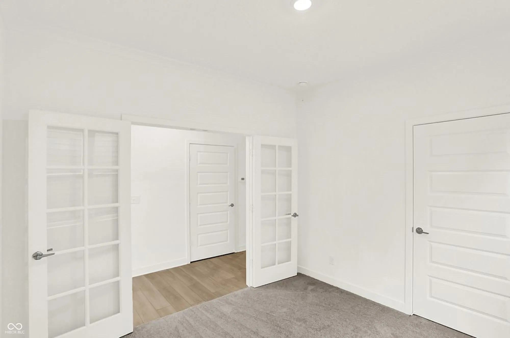 Property Slideshow image 8 of 37 | 5351 nettleton way, Avon, IN, 46123