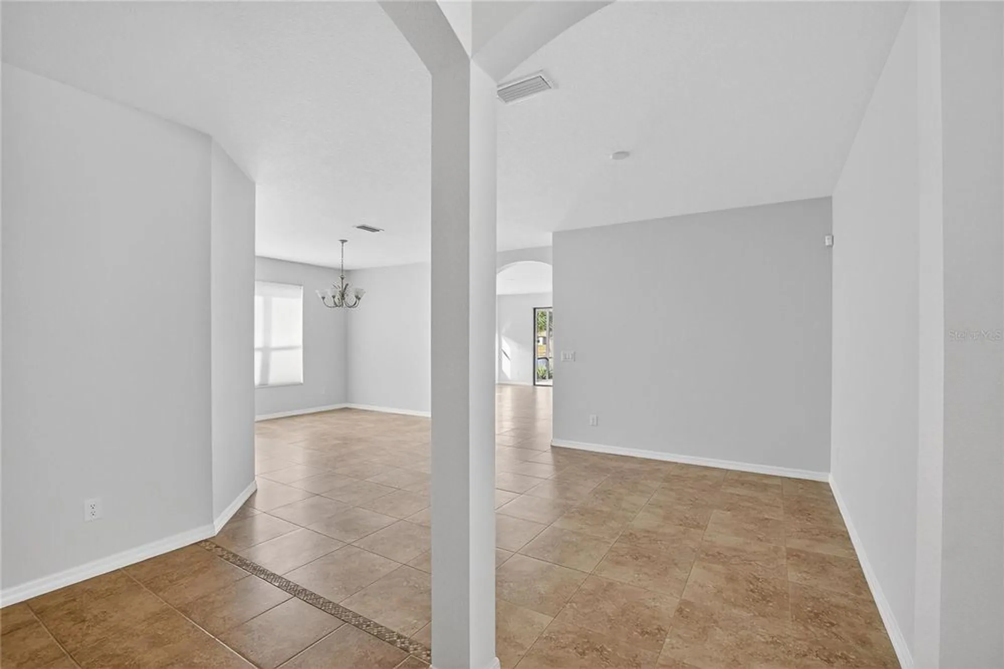 Property Slideshow image 25 of 76 | 331 cedar falls dr, Apollo Beach, FL, 33572