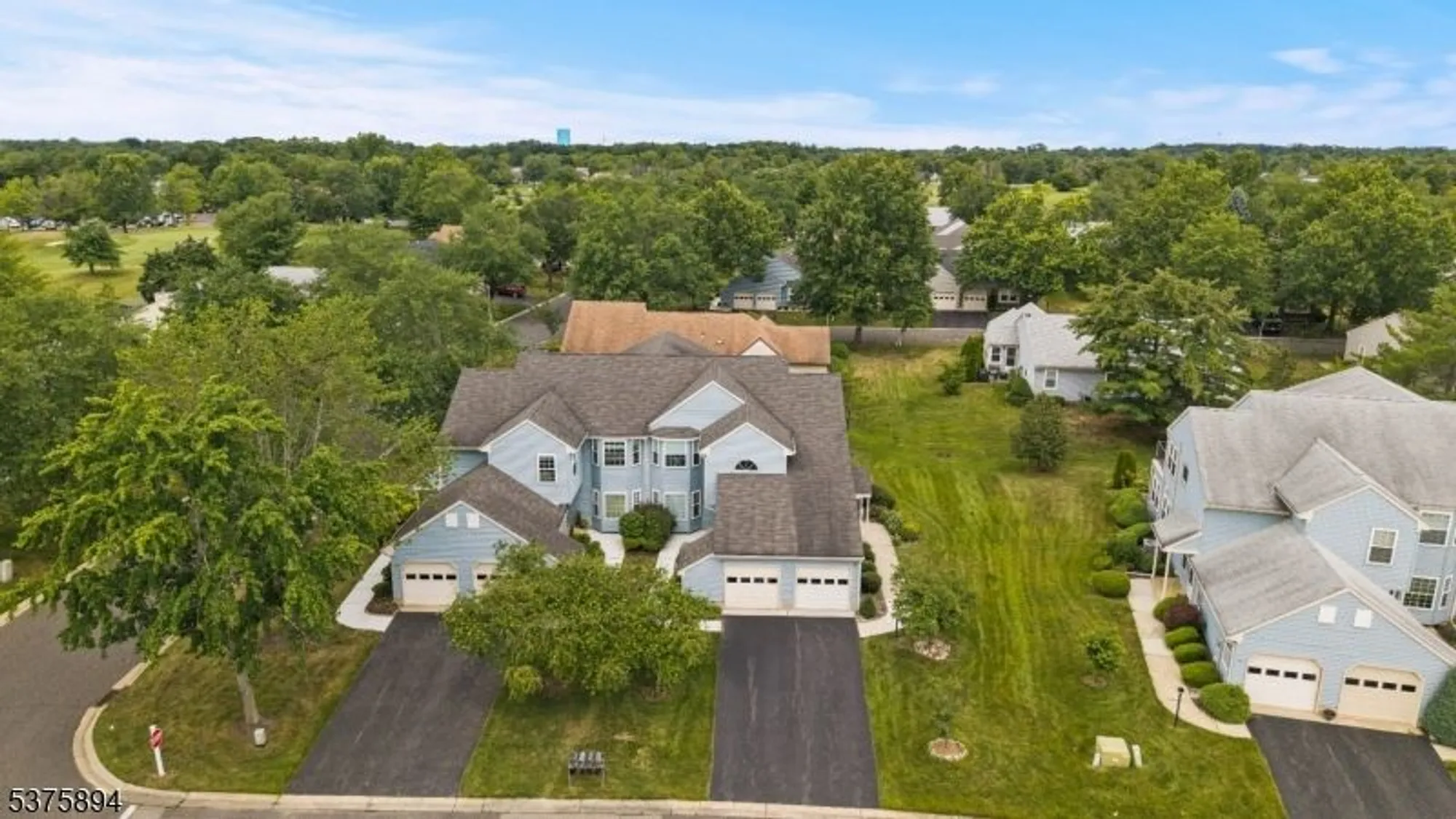 Property Slideshow image 18 of 19 | 20 dorchester dr, Monroe Twp, NJ, 08831