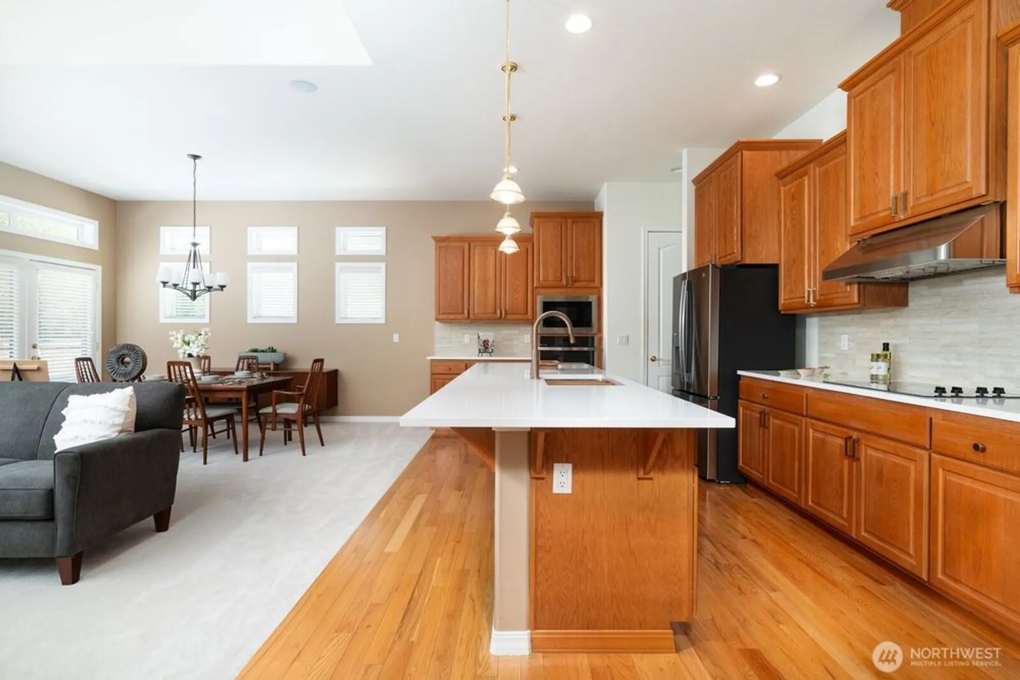 Property Slideshow image 8 of 40 | 12415 235th pl, Redmond, WA, 98053