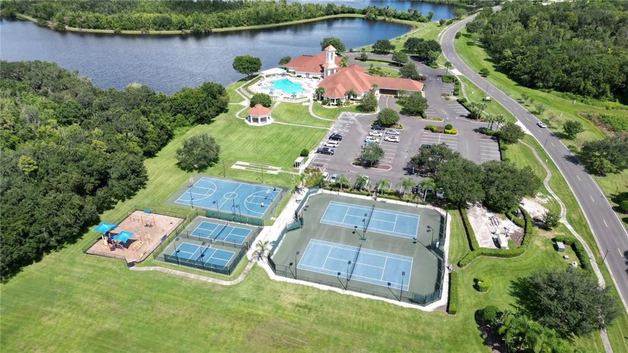 Property Slideshow image 39 of 40 | 3102 bellflower way, Lakeland, FL, 33811