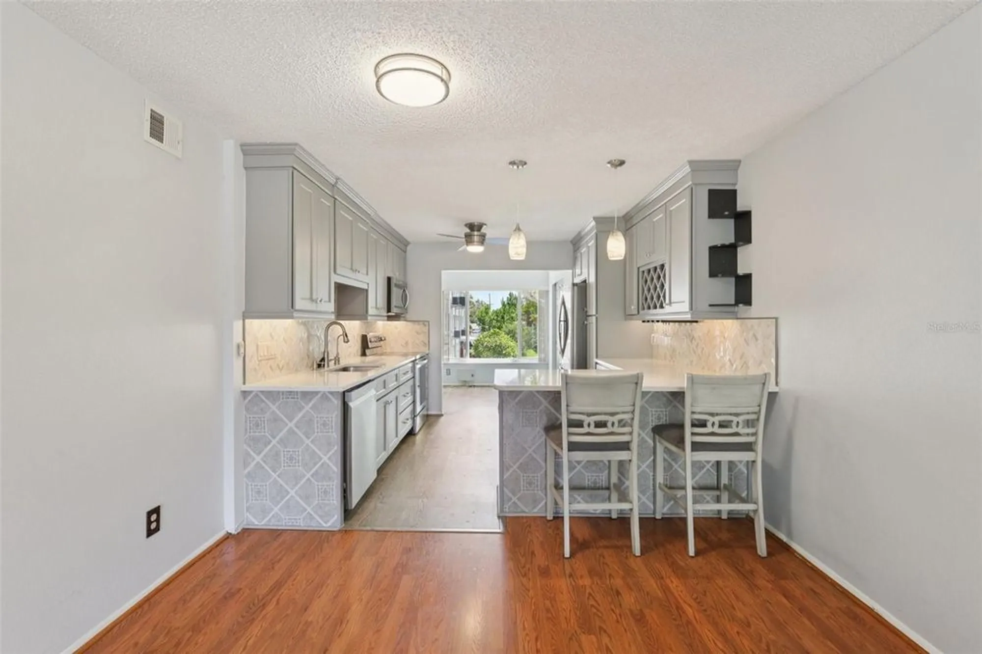 Property Slideshow image 14 of 49 | 2370 jamaican st apt 44, Clearwater, FL, 33763