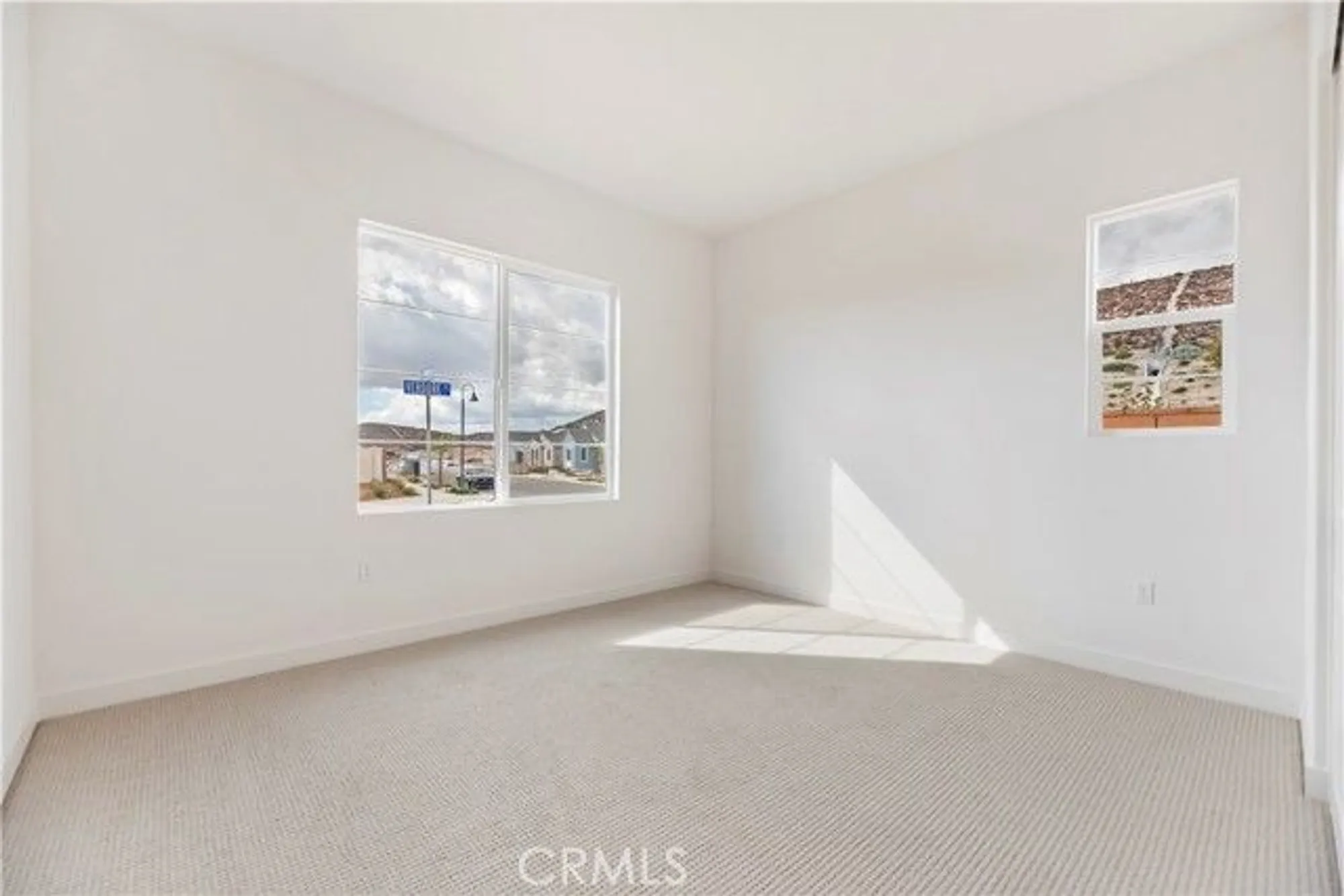 Property Slideshow image 10 of 22 | 28908 verdure ct, Santa Clarita, CA, 91350