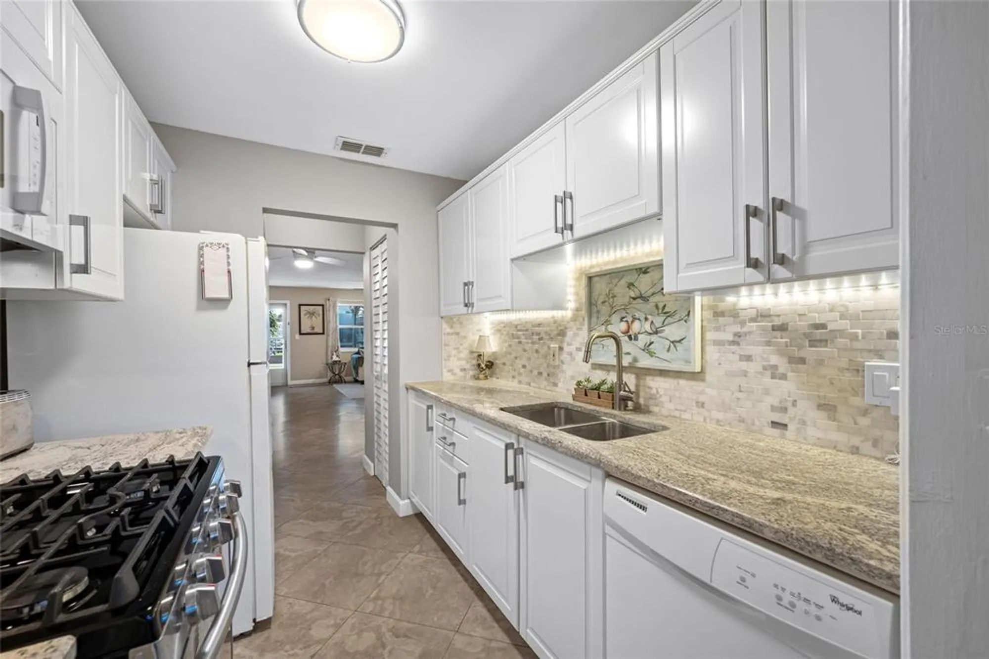 Property Slideshow image 11 of 36 | 5530 80th st n unit c302, St Petersburg, FL, 33709
