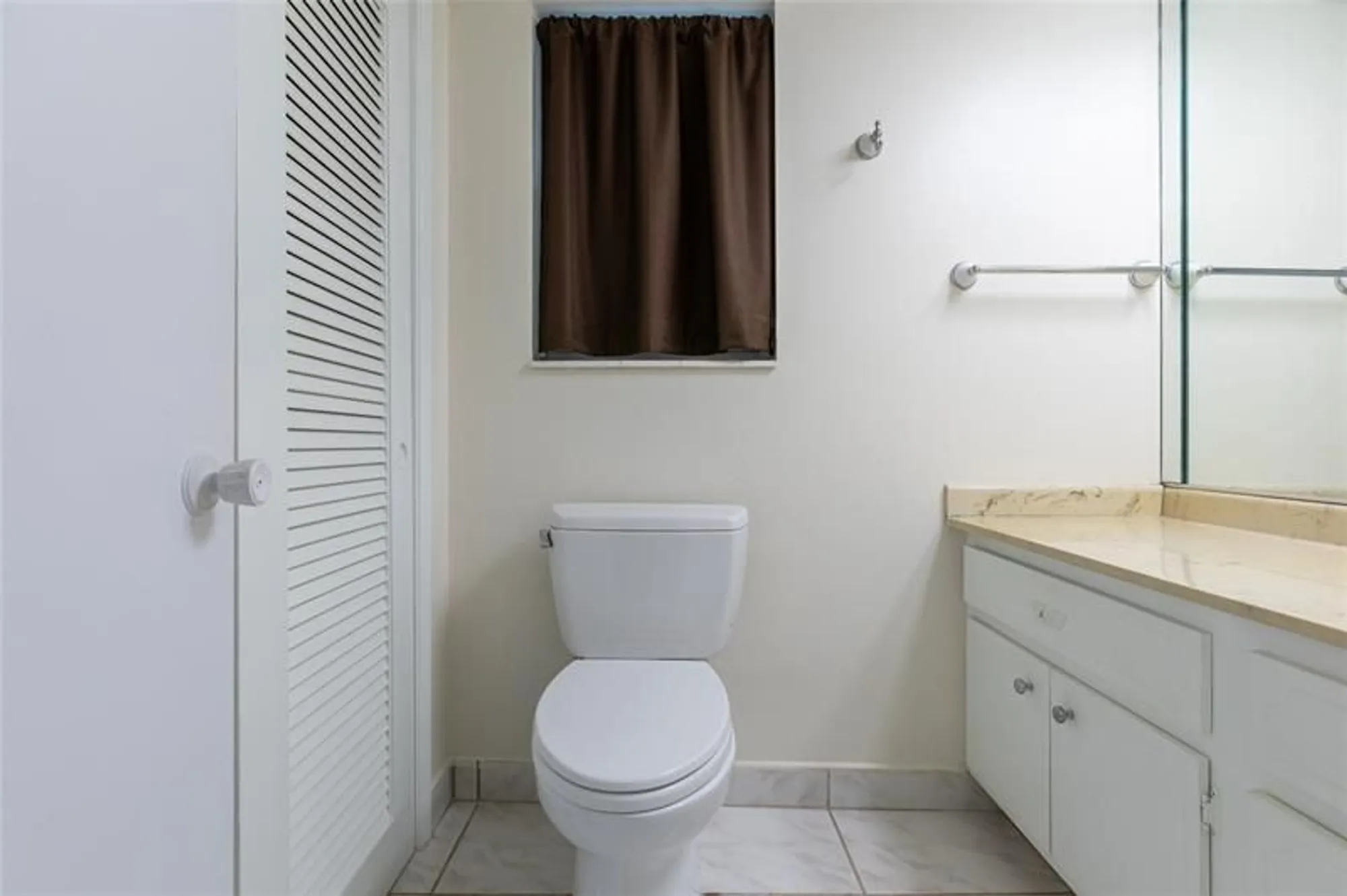 Property Slideshow image 24 of 54 | 2731 ne 14th street cswy 110, Pompano Beach, FL, 33062