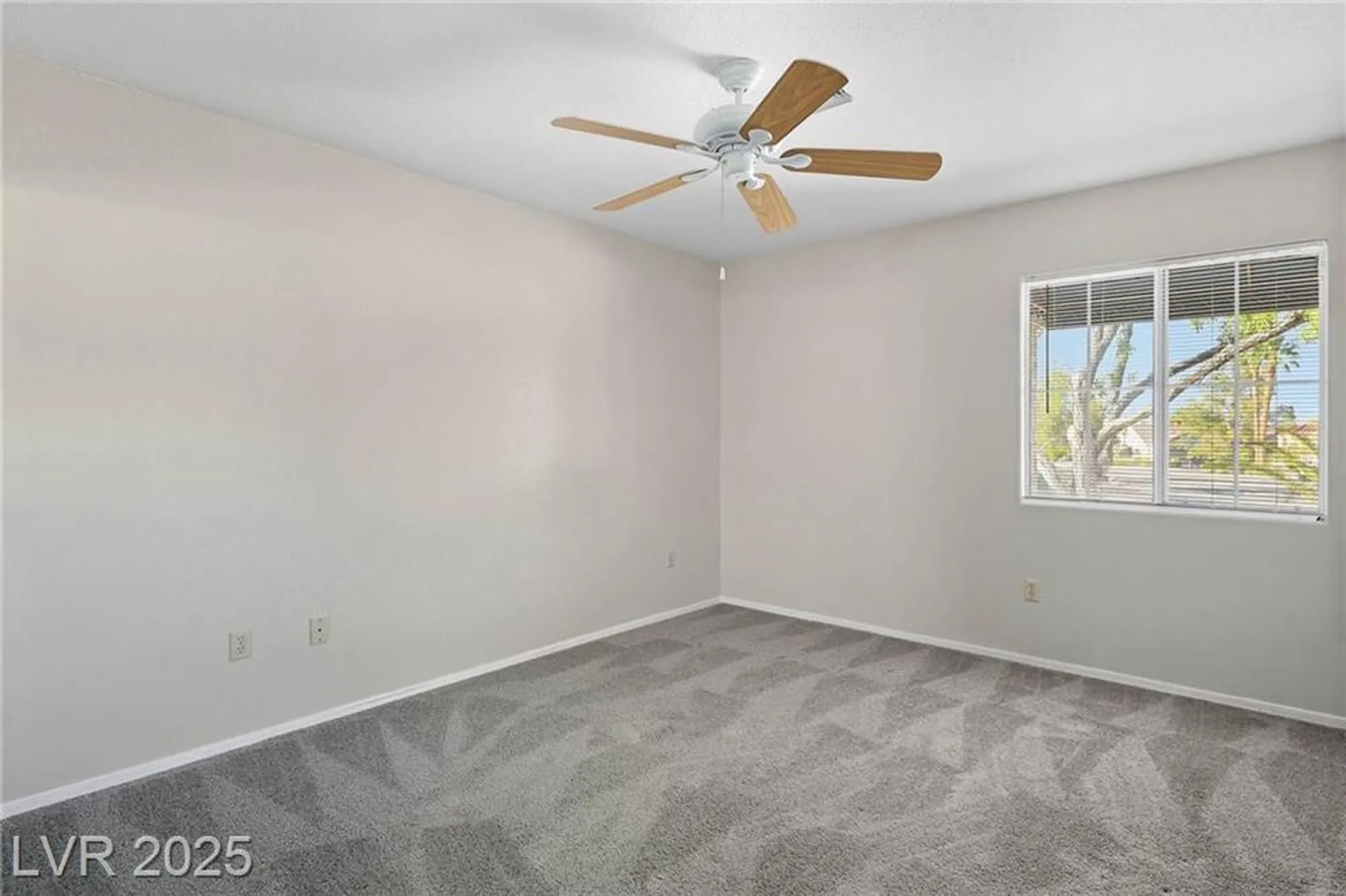 Property Slideshow image 37 of 58 | 2813 brianwood ct, Las Vegas, NV, 89134