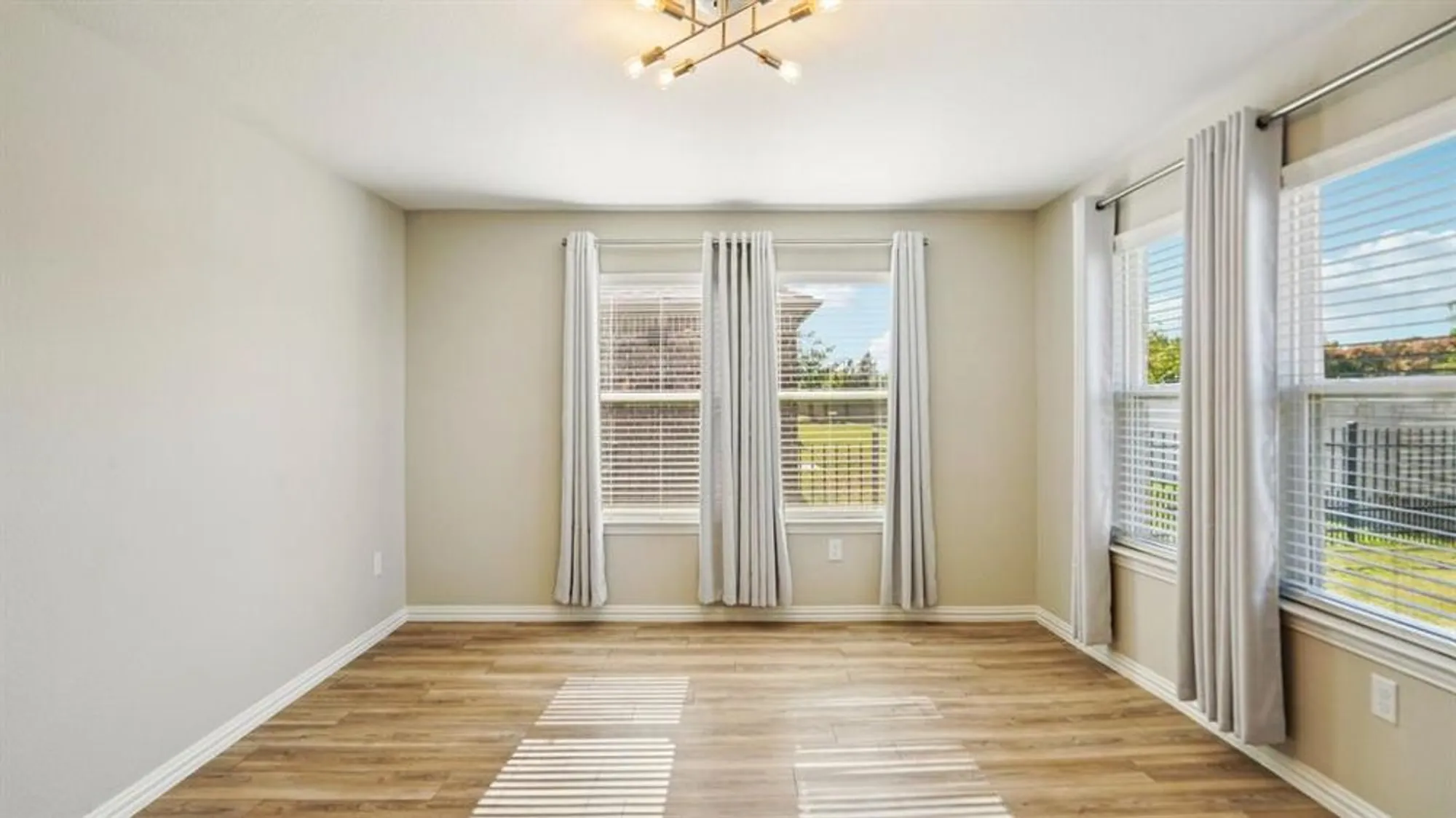 Property Slideshow image 13 of 40 | 9301 riverlight rd, Mckinney, TX, 75071