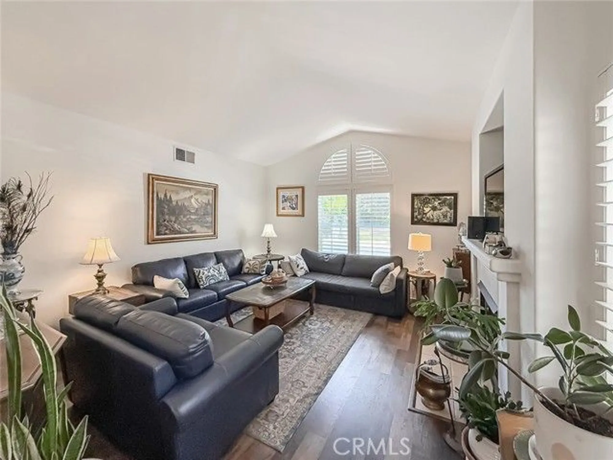 Property Slideshow image 8 of 47 | 2037 freesia ave, Simi Valley, CA, 93063