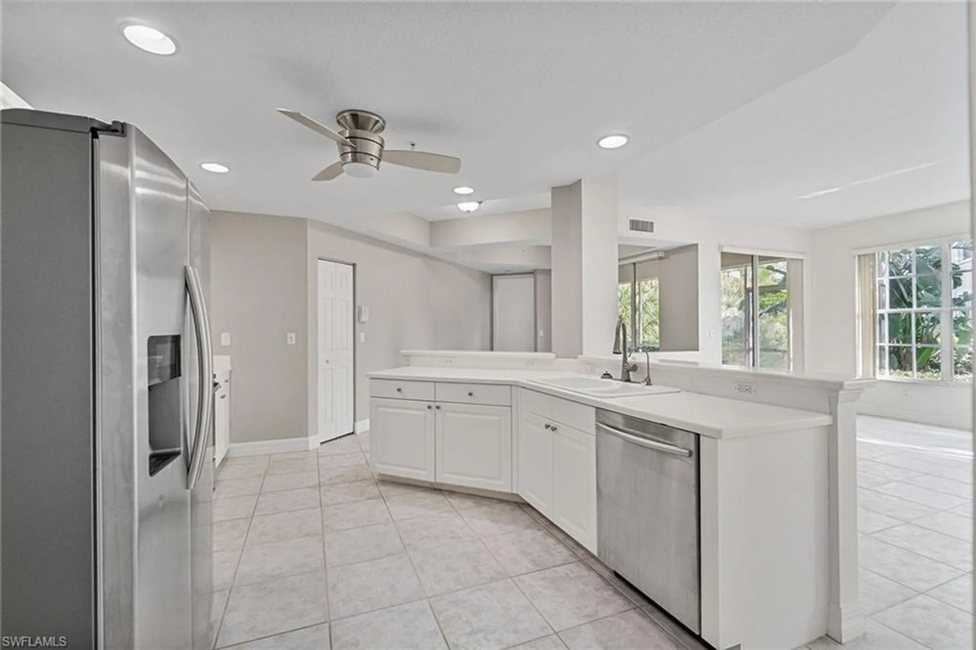 Property Slideshow image 5 of 22 | 24370 sandpiper isle way unit 105, Bonita Springs, FL, 34134