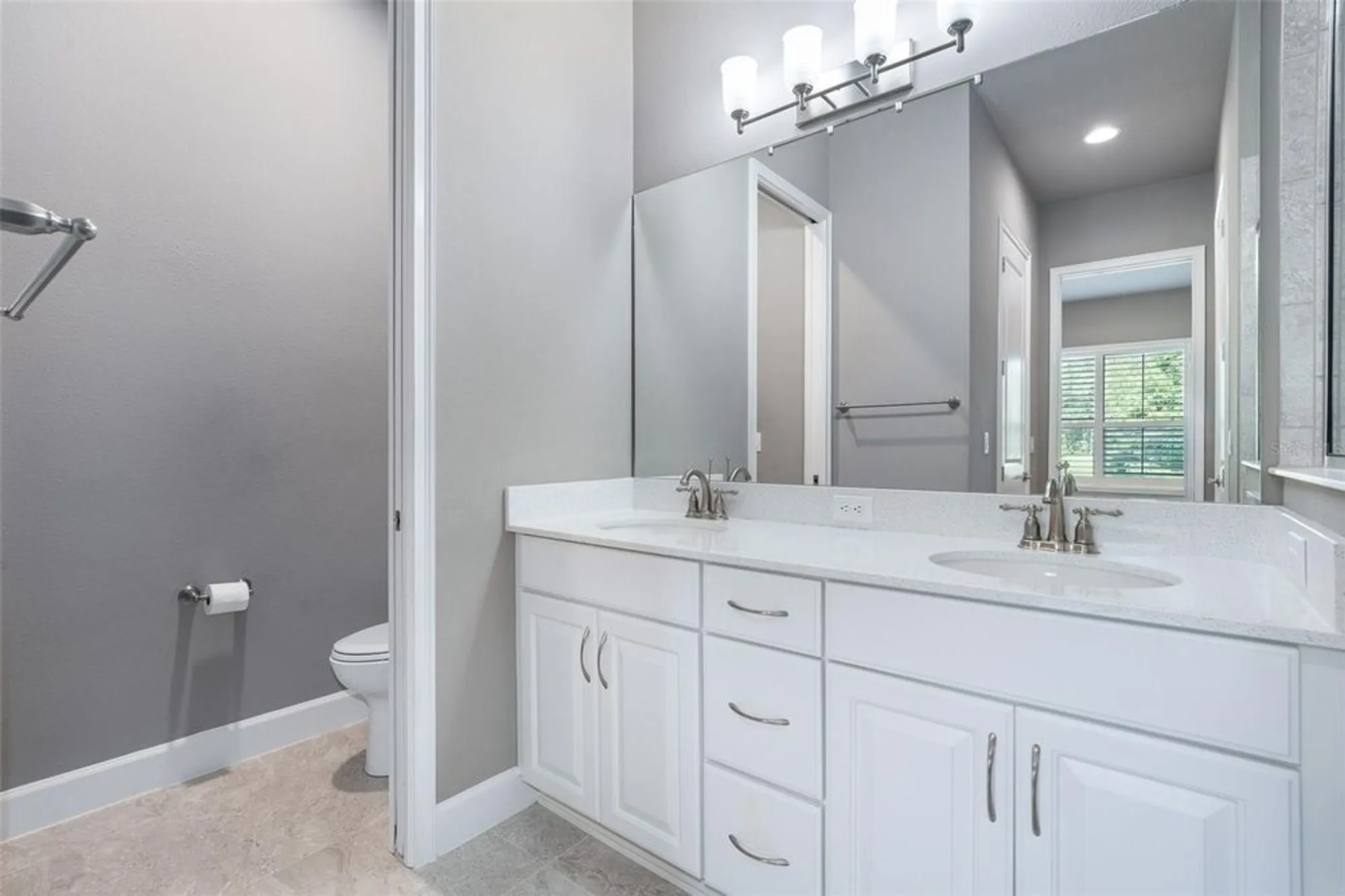 Property Slideshow image 22 of 47 | 856 pinewood dr, Ormond Beach, FL, 32174