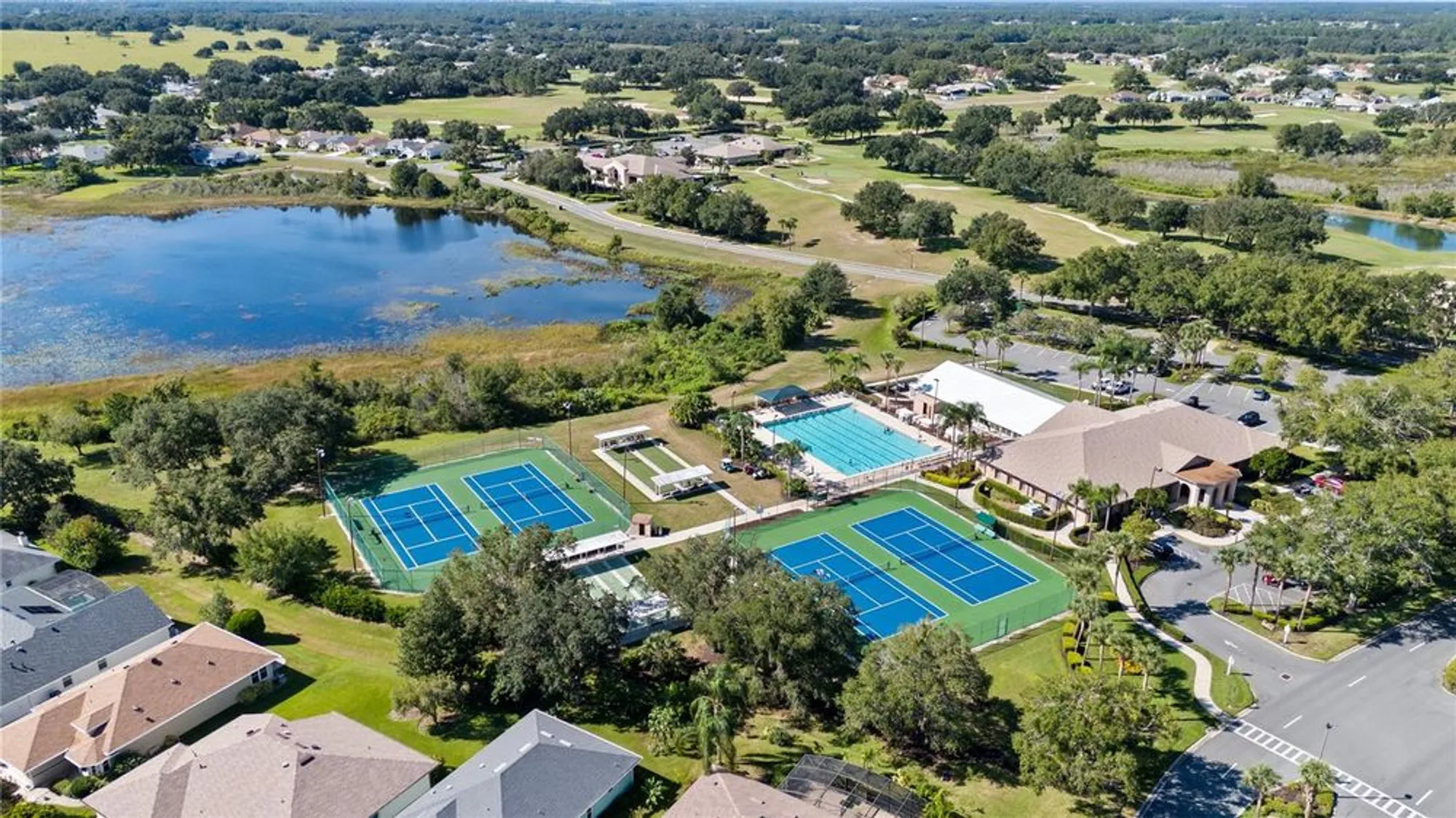 Property Slideshow image 56 of 77 | 20505 queen alexandra dr, Leesburg, FL, 34748