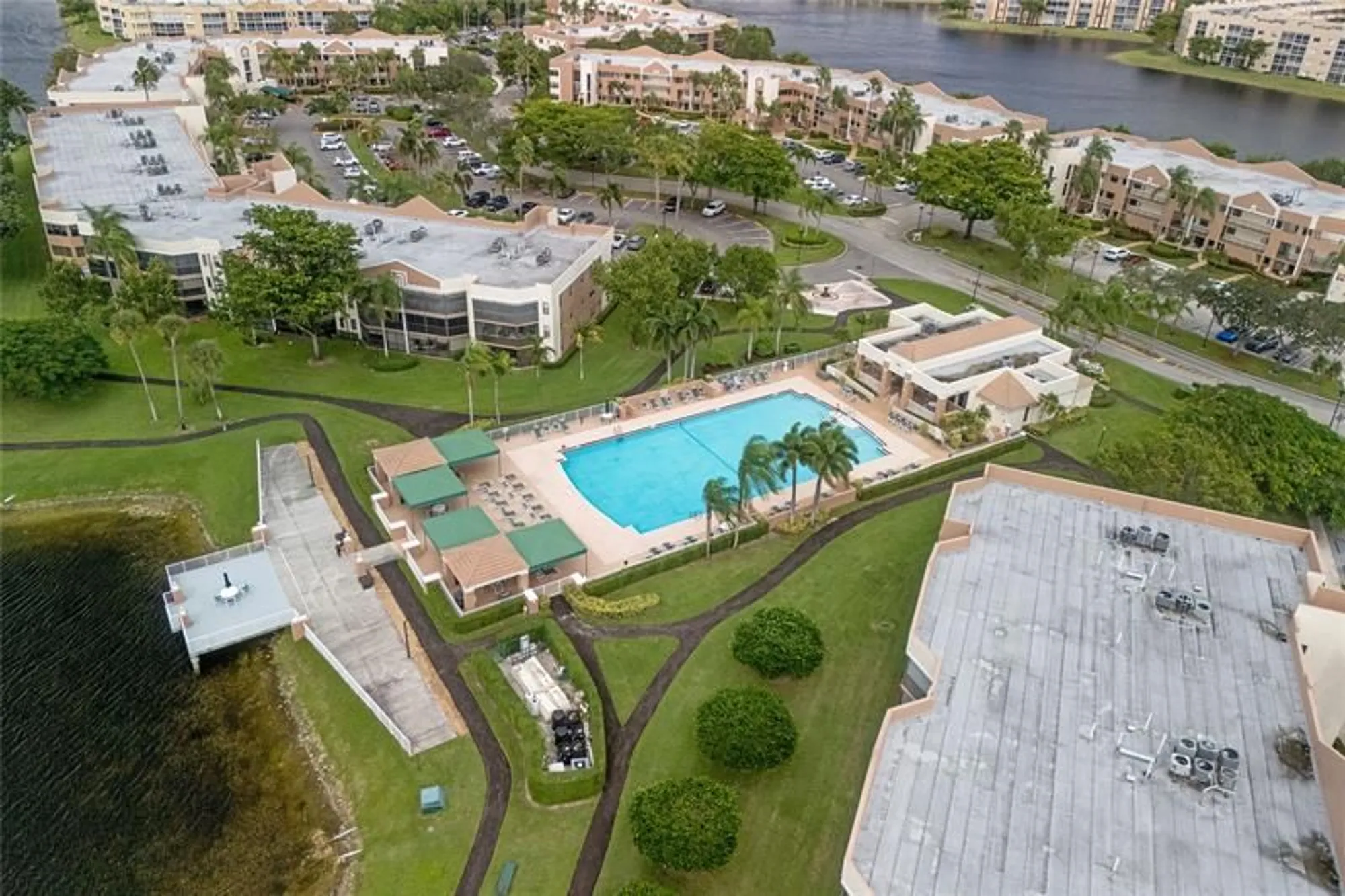 Property Slideshow image 32 of 41 | 7186 s devon dr # 109, Tamarac, FL, 33321