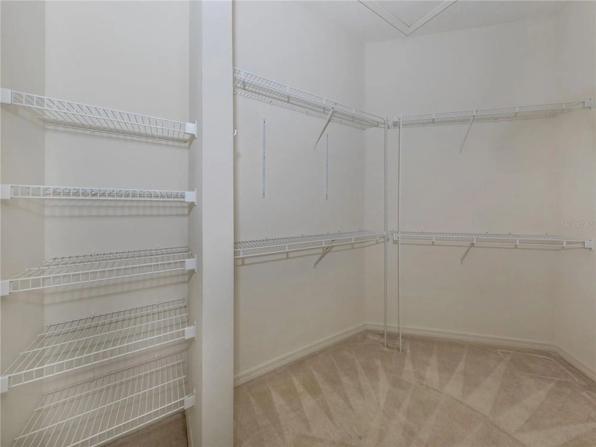 Property Slideshow image 23 of 33 | 1622 monarch dr # 1622, Venice, FL, 34293