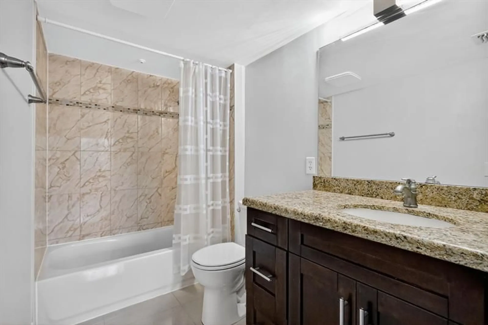 Property Slideshow image 37 of 39 | 1600 sw 127th way, Pembroke Pines, FL, 33027