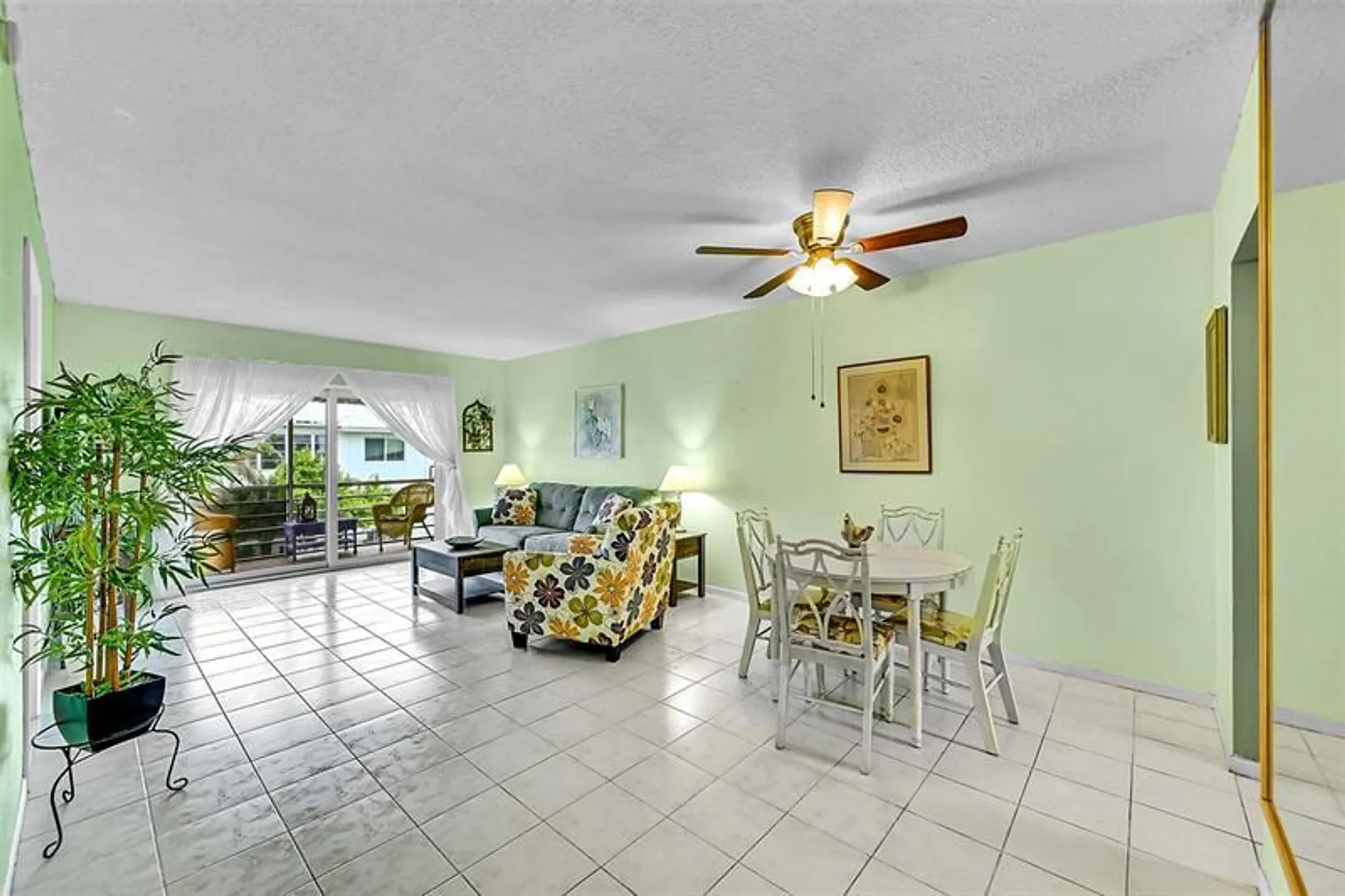 Property Slideshow image 4 of 43 | 2501 w golf blvd 229, Pompano Beach, FL, 33064