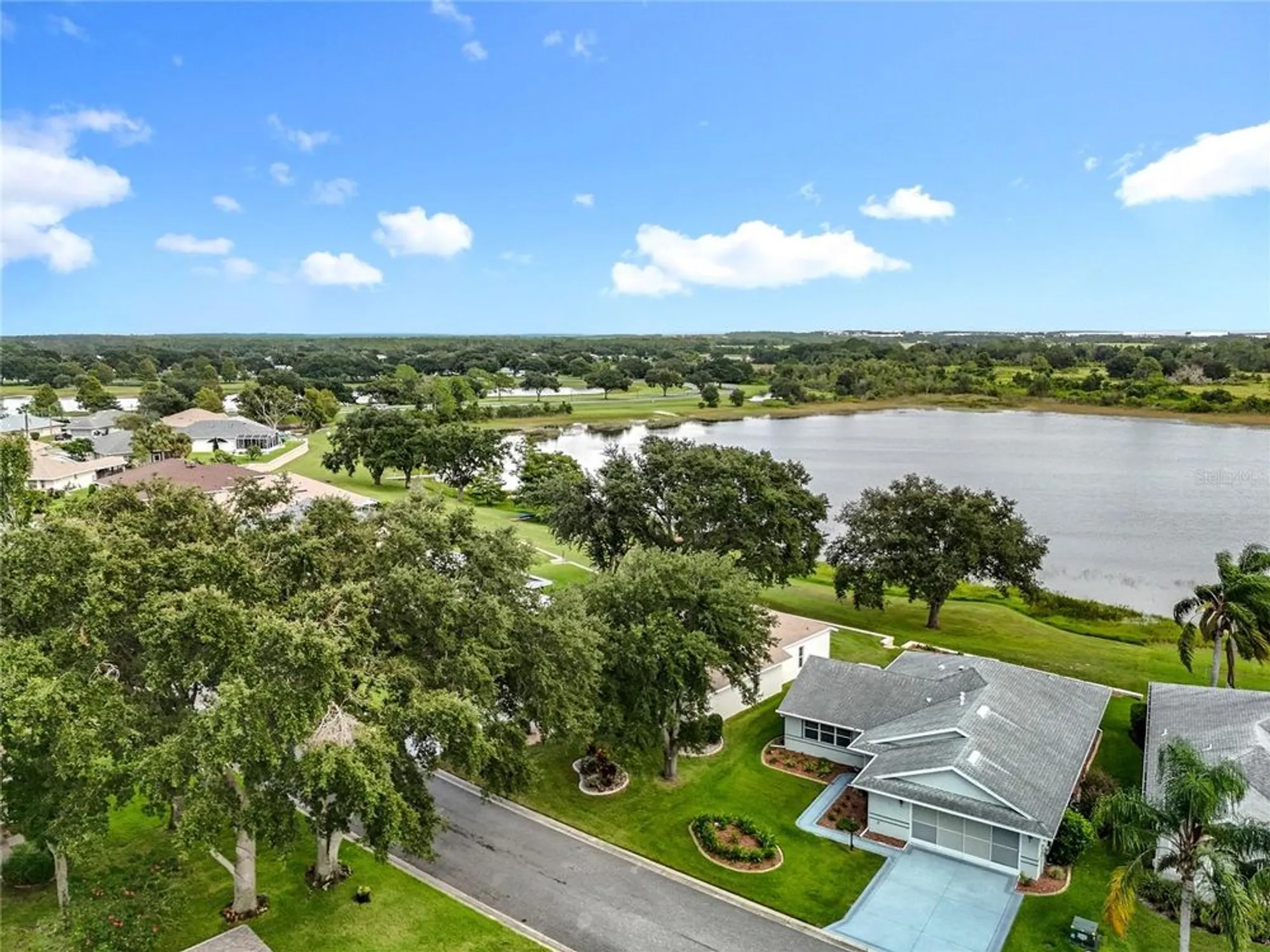 Property Slideshow image 2 of 63 | 5518 queen victoria dr, Leesburg, FL, 34748