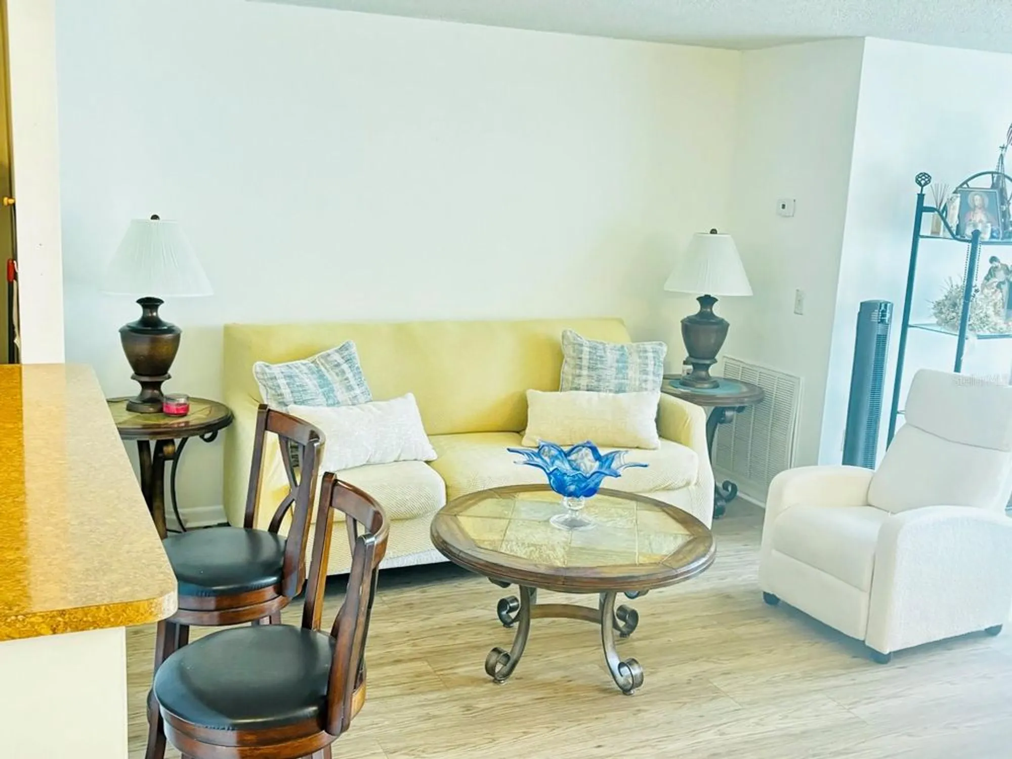 Property Slideshow image 5 of 73 | 5623 80th st n unit 406, Saint Petersburg, FL, 33709