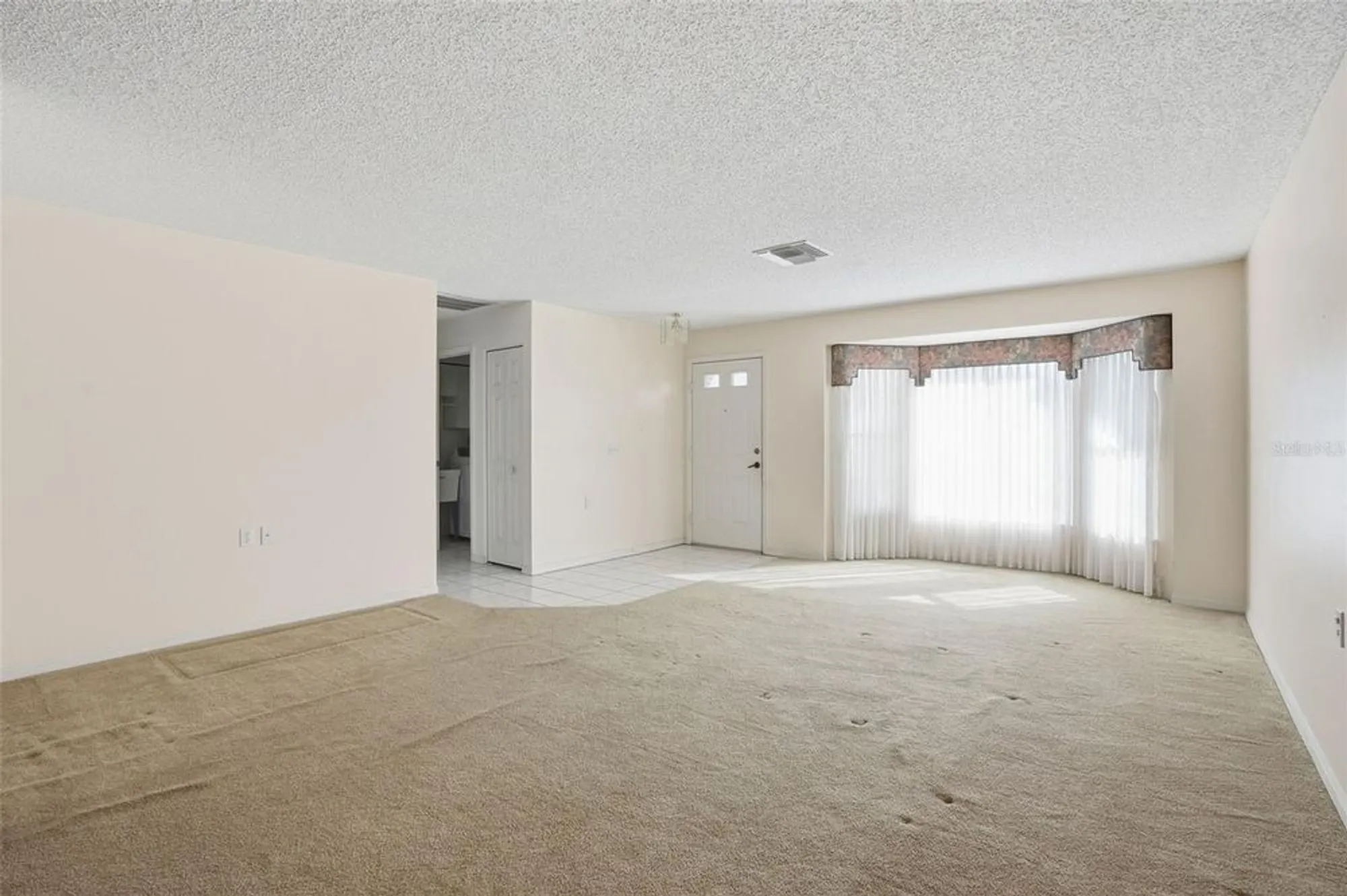 Property Slideshow image 6 of 29 | 2061 terrace view ln, Spring Hill, FL, 34606