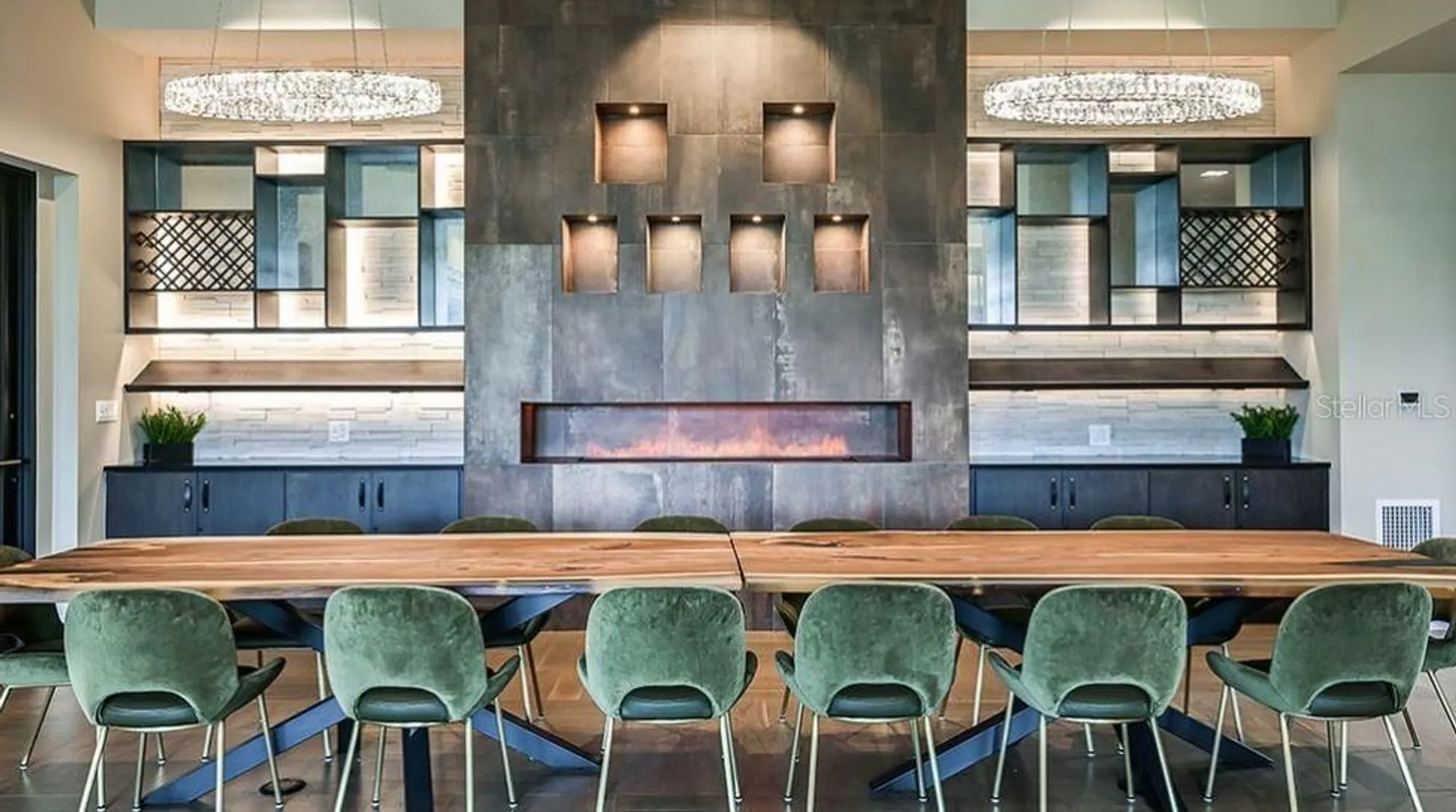 Property Slideshow image 25 of 39 | 16215 isola pl, Bradenton, FL, 34211