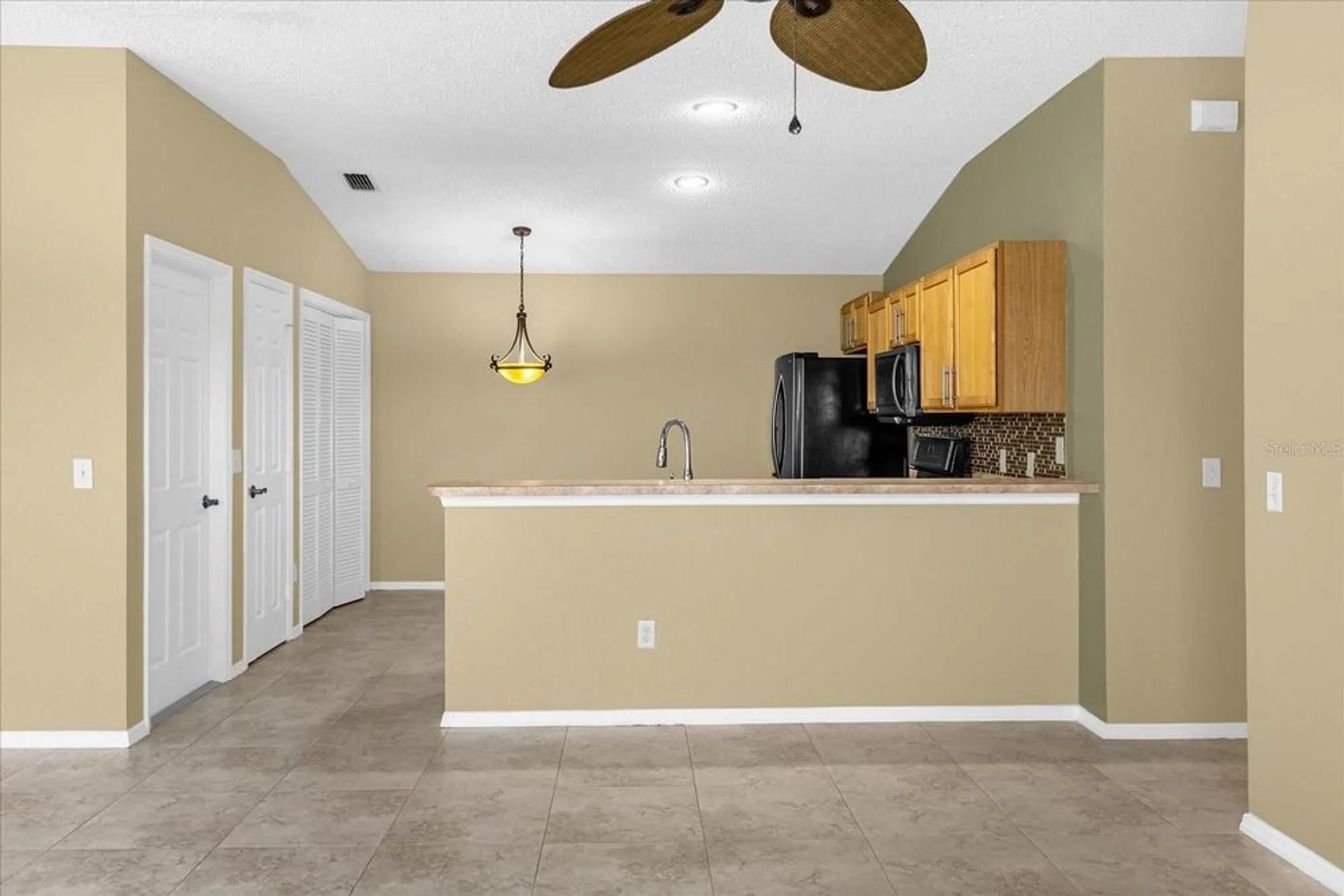 Property Slideshow image 11 of 21 | 675 kendall ct, The Villages, FL, 32162