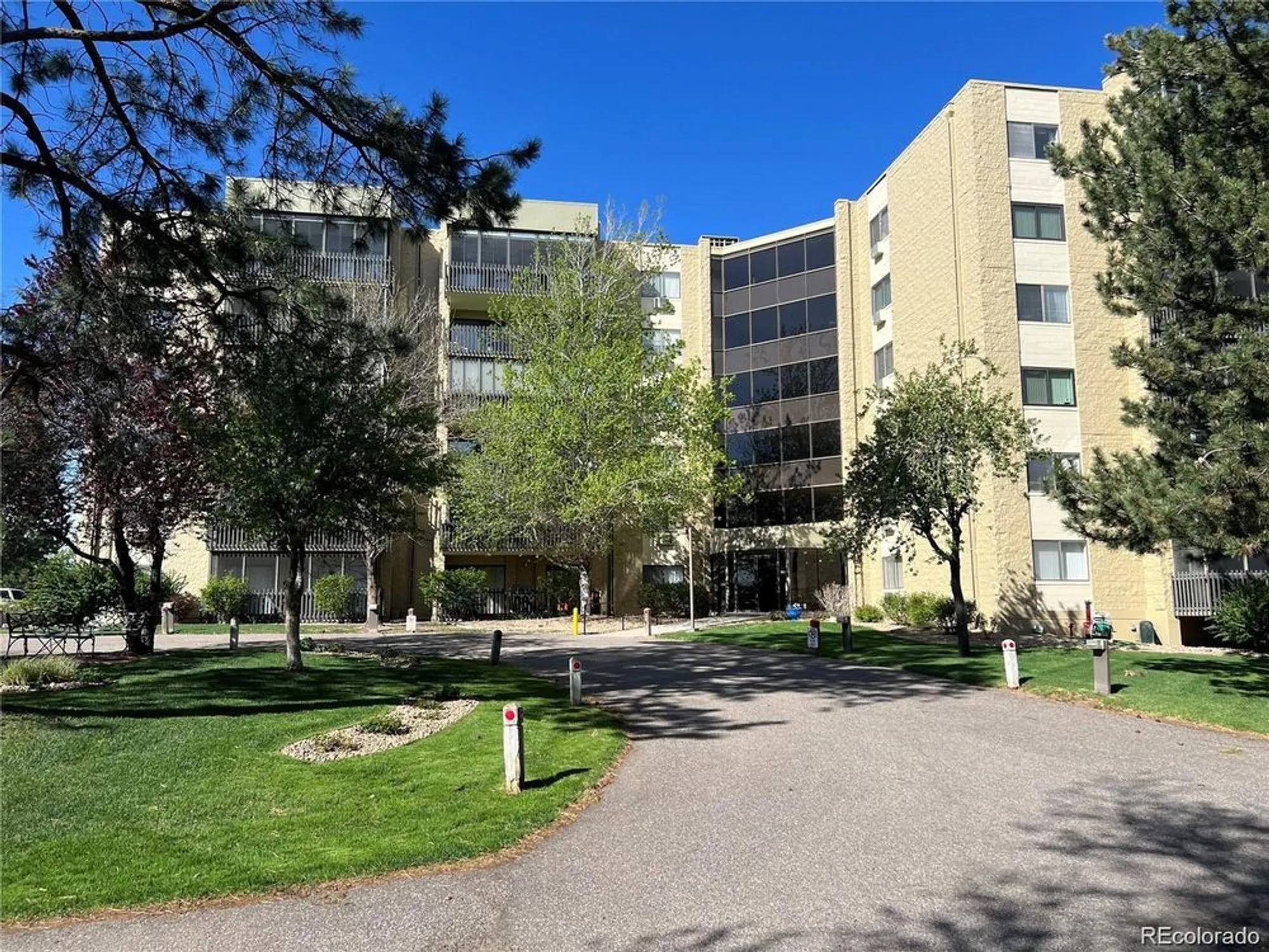 Property Slideshow image 2 of 37 | 13601 e marina dr 508, Aurora, CO, 80014