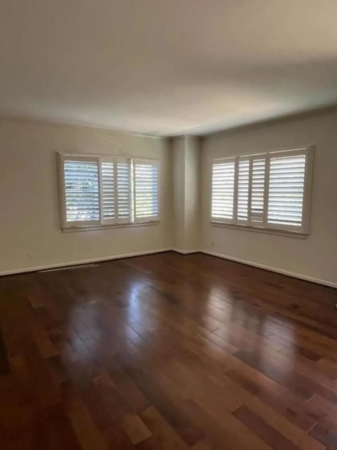 Property Slideshow image 5 of 6 | 1 baldwin ave 323, San Mateo, CA, 94401