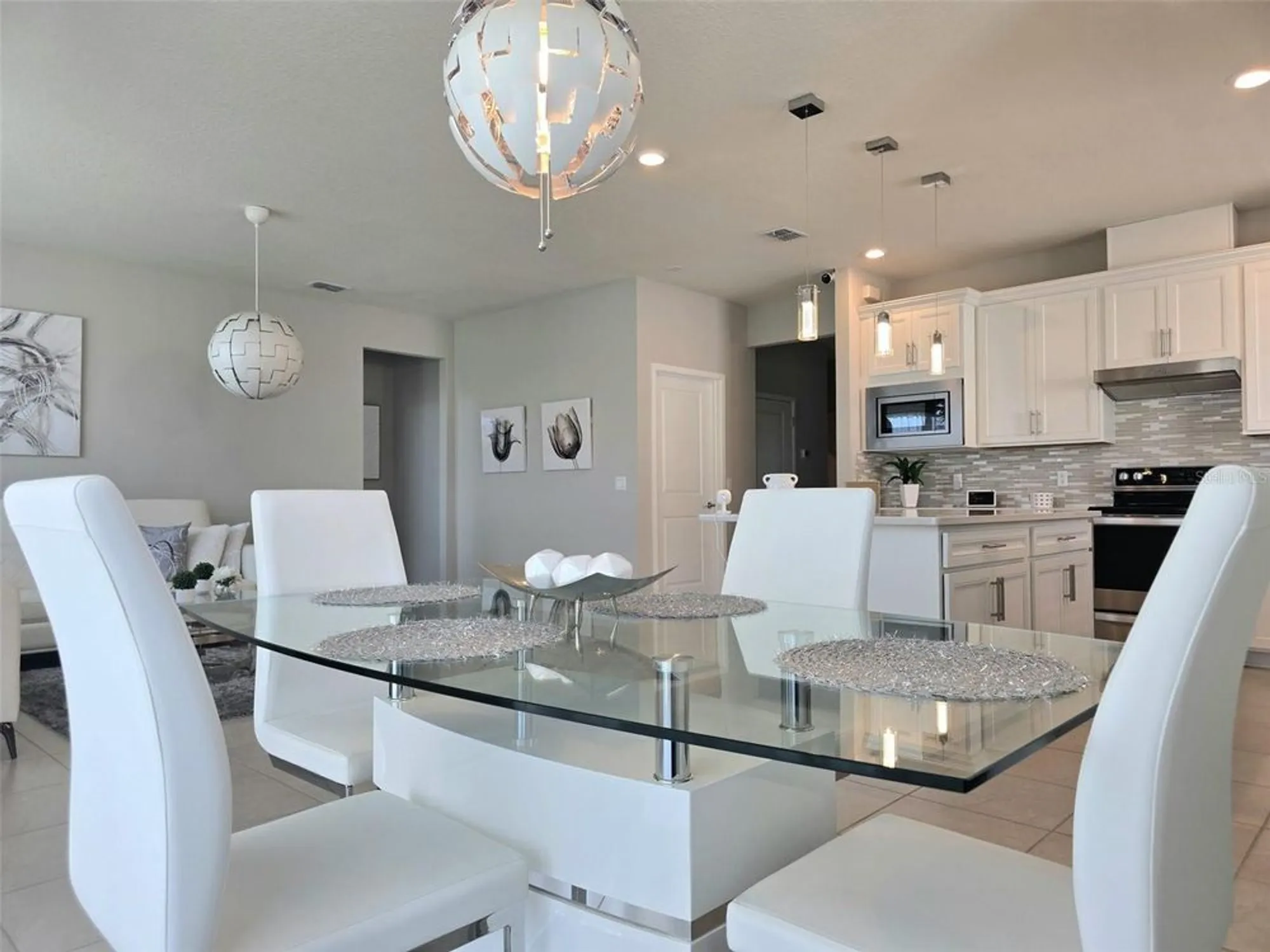 Property Slideshow image 16 of 42 | 1973 spring shower cir, Kissimmee, FL, 34744
