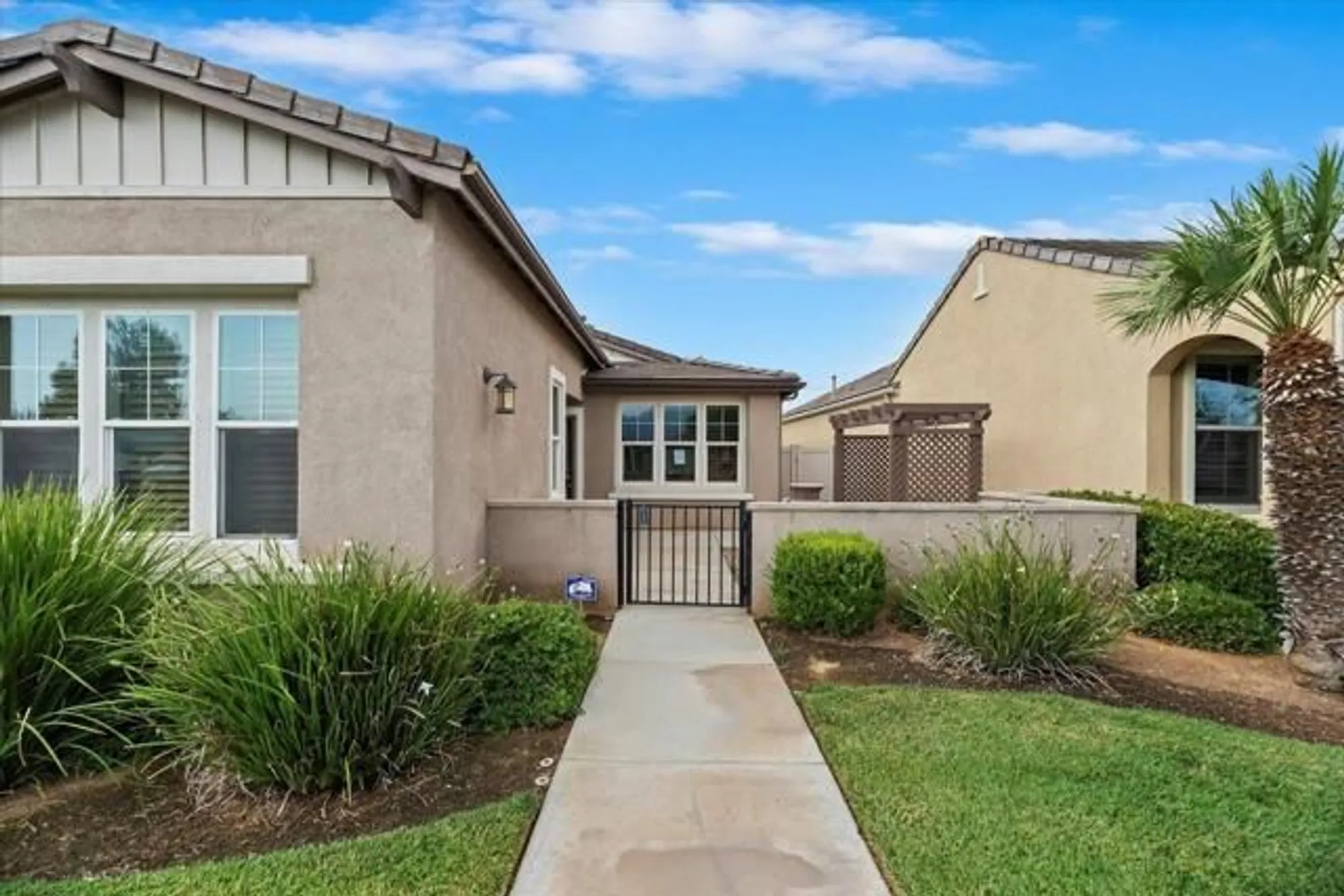 Property Slideshow image 8 of 44 | 1563 quiet crk, Beaumont, CA, 92223