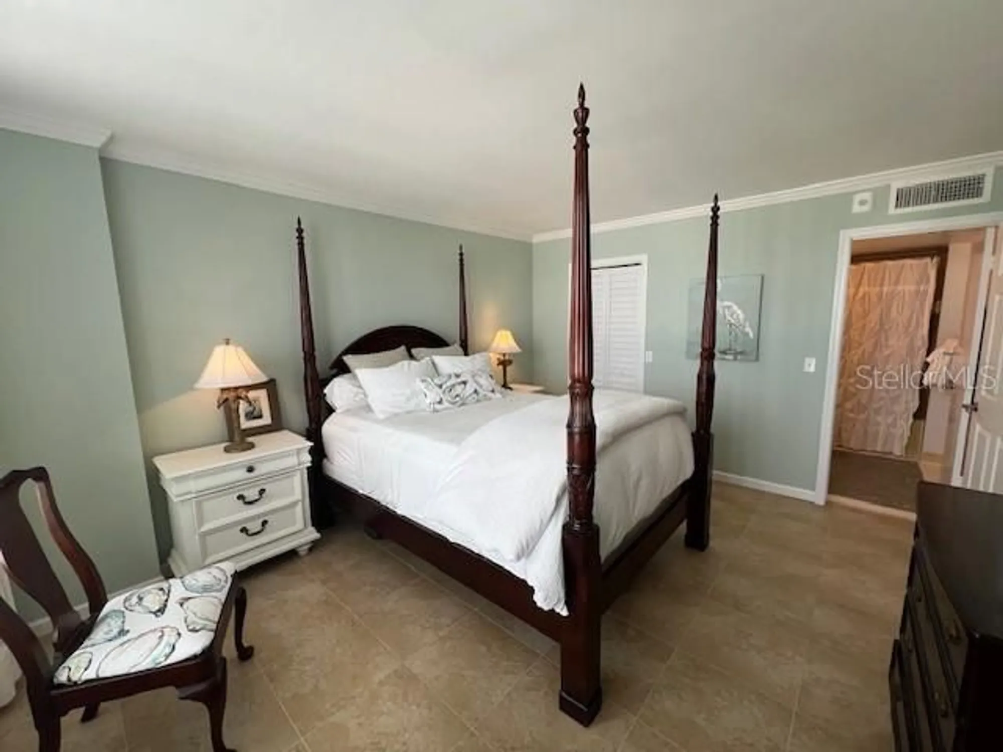 Property Slideshow image 17 of 28 | 18304 gulf blvd 309, Redington Shores, FL, 33708