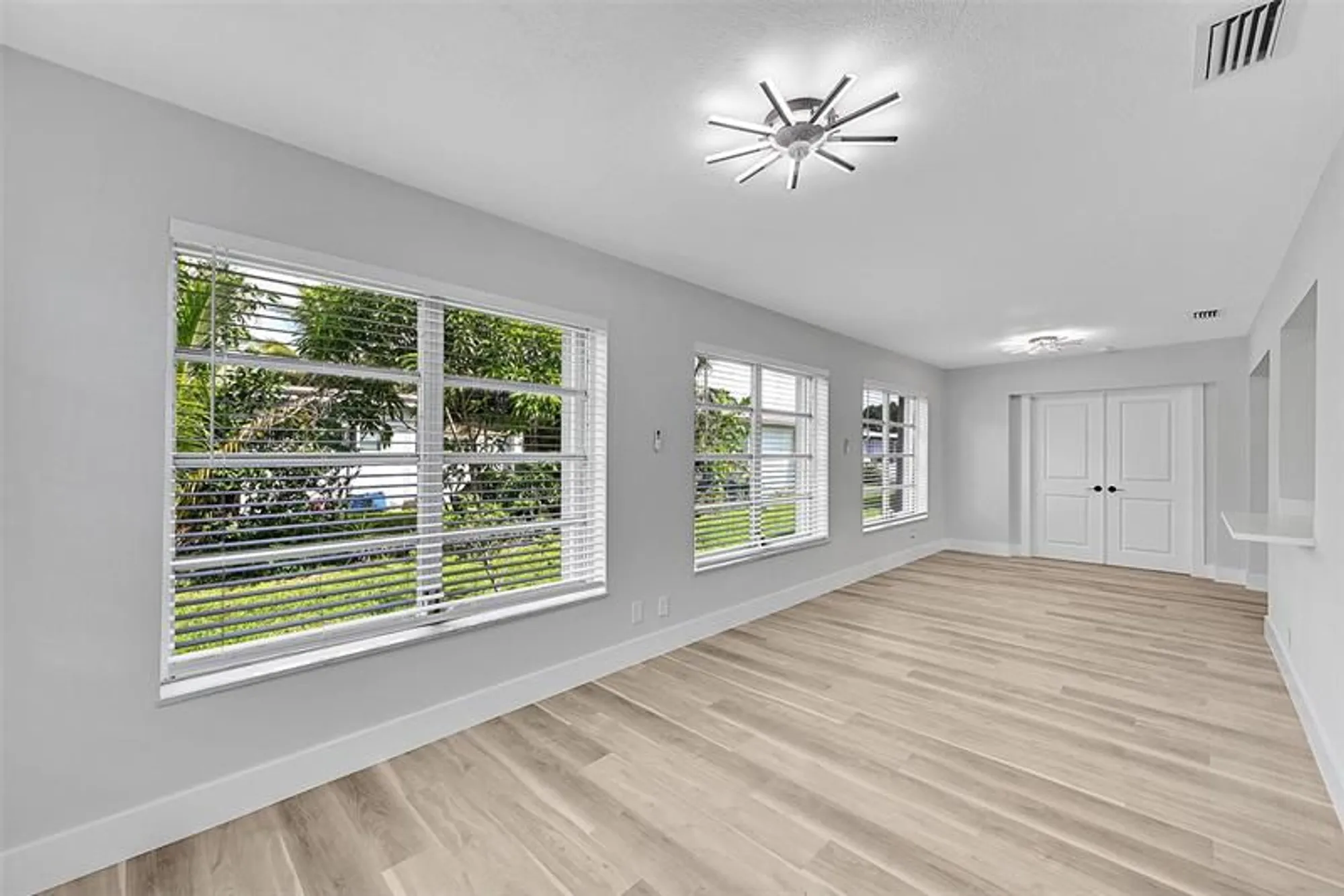 Property Slideshow image 19 of 35 | 6925 nw 11th st, Margate, FL, 33063