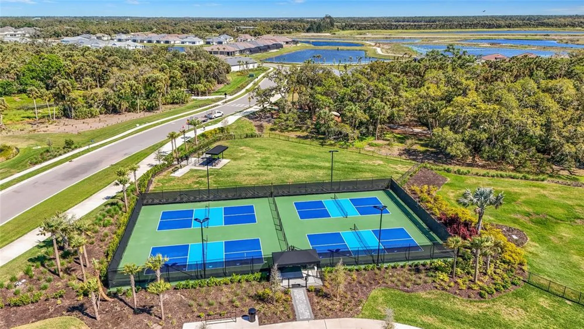 Property Slideshow image 32 of 41 | 10179 milky way cir, Sarasota, FL, 34241