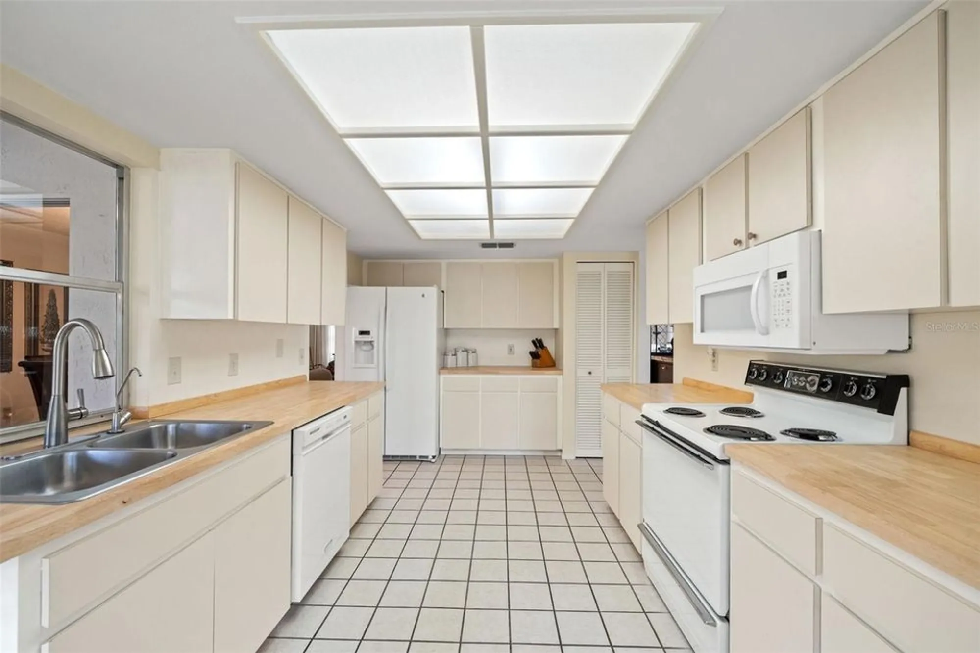 Property Slideshow image 27 of 67 | 6404 lost tree ln, Spring Hill, FL, 34606