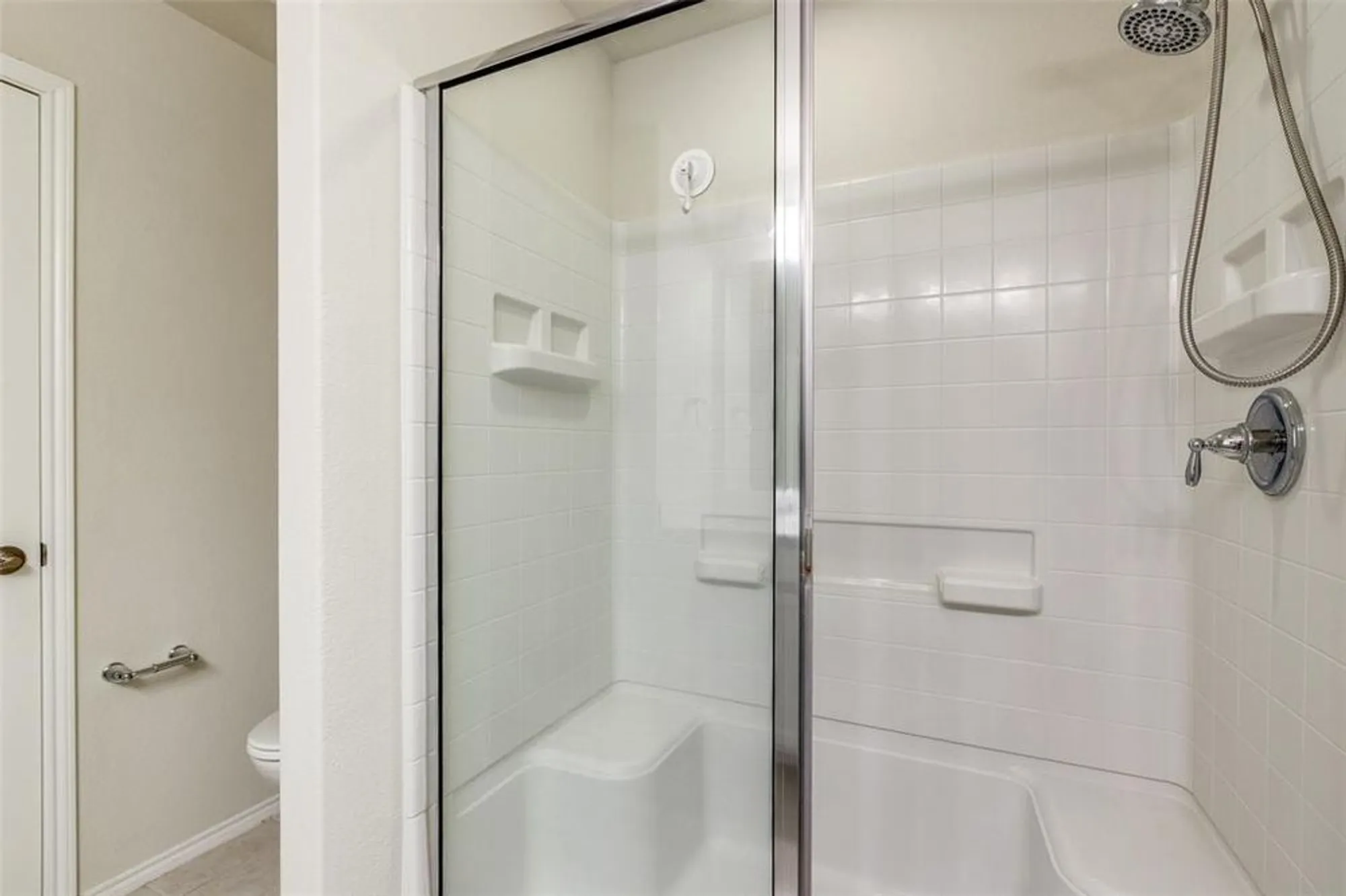 Property Slideshow image 16 of 27 | 7793 gulf walk rd, Frisco, TX, 75036