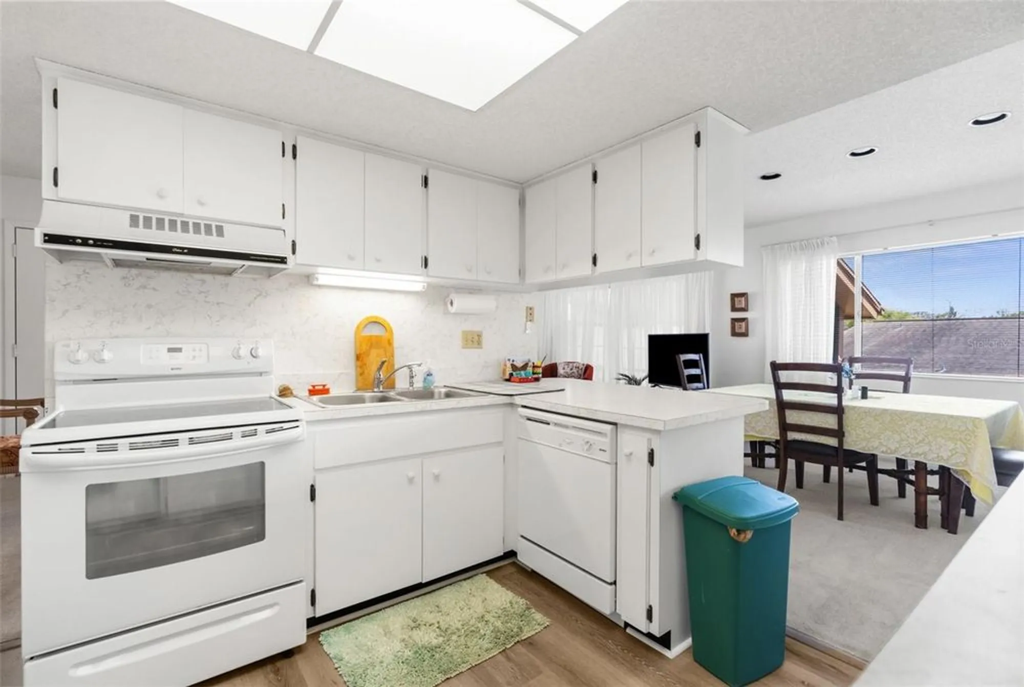 Property Slideshow image 19 of 43 | 4424 pelorus dr, New Port Richey, FL, 34652