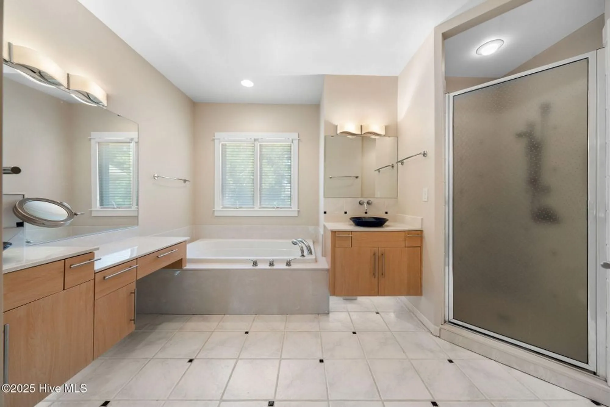 Property Slideshow image 25 of 76 | 2945 moorings way, Southport, NC, 28461