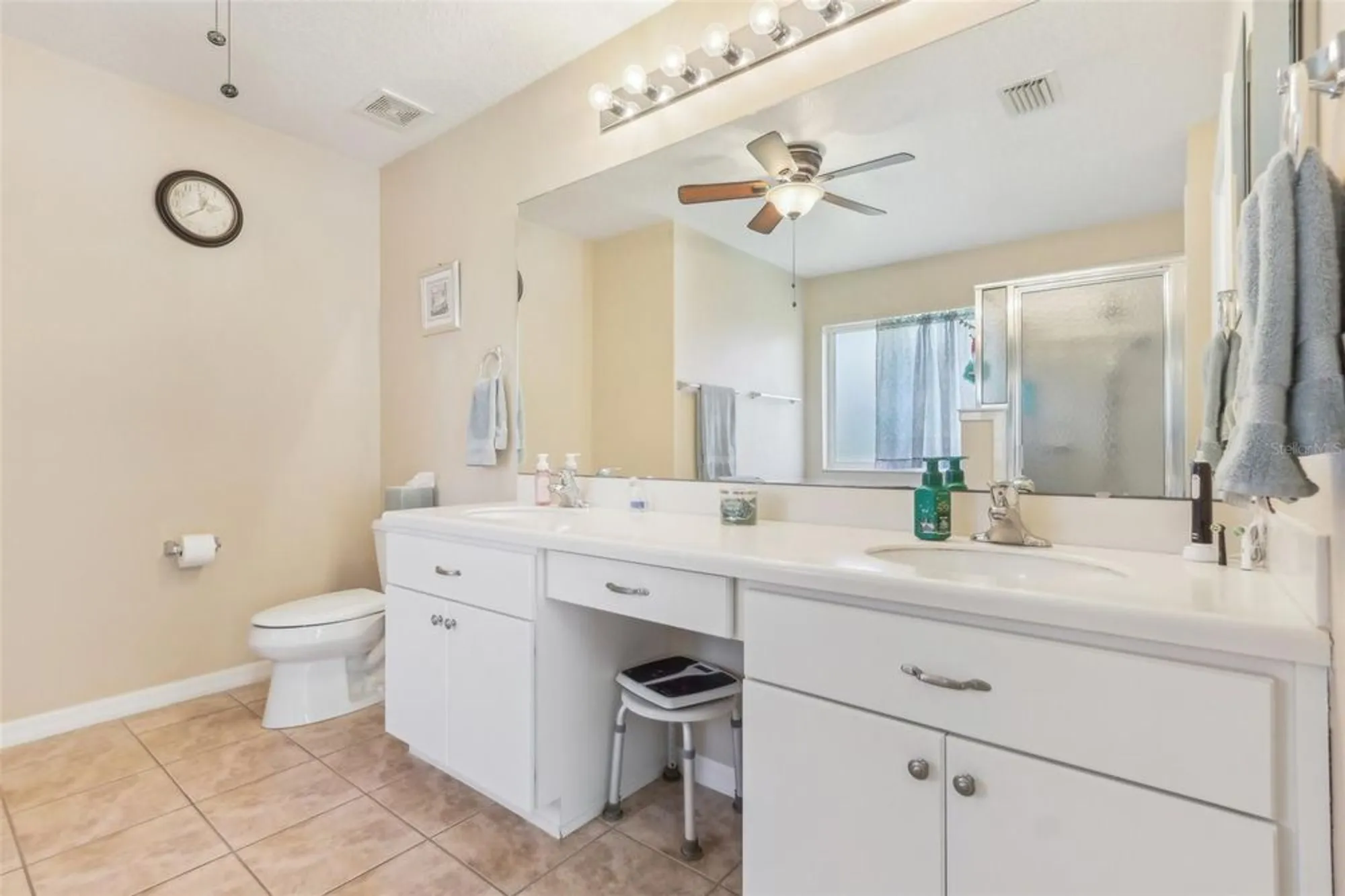 Property Slideshow image 12 of 42 | 27536 stoney brook dr, Leesburg, FL, 34748