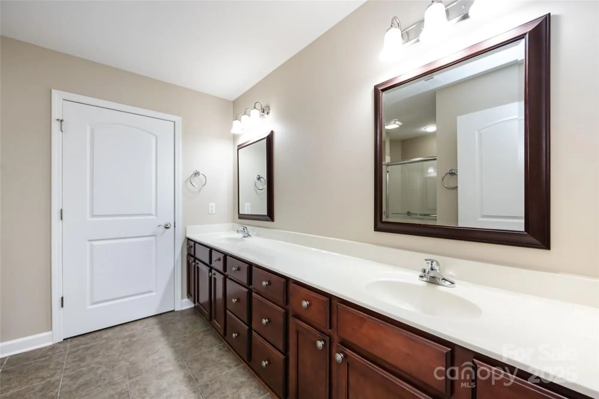 Property Slideshow image 21 of 32 | 4723 polo gate blvd, Charlotte, NC, 28216